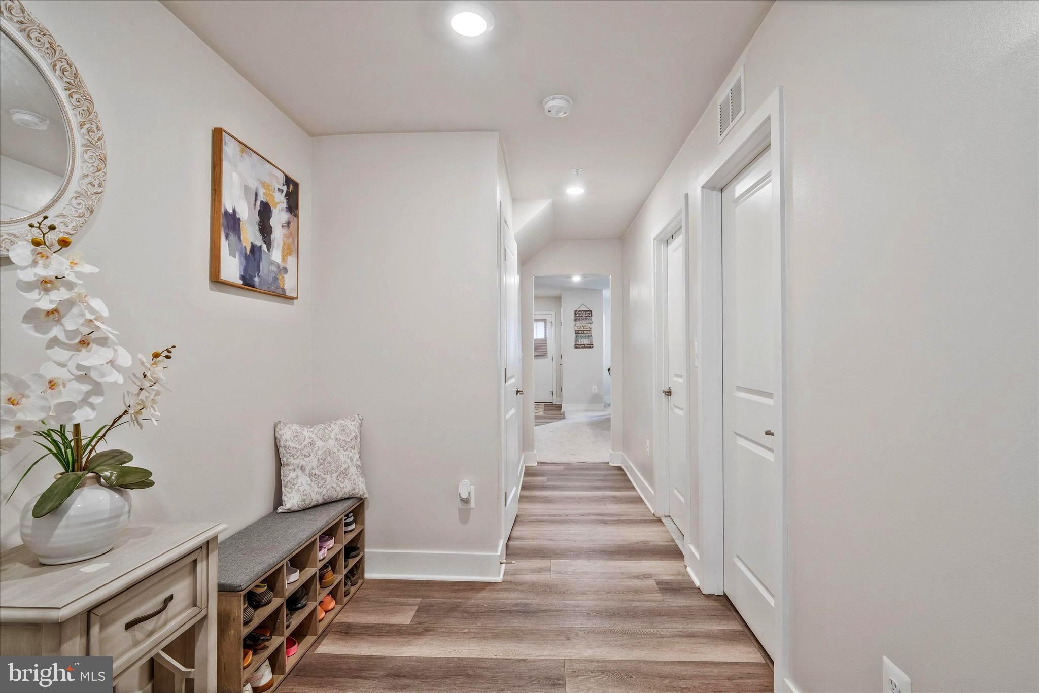 4195 JK ROWLING CT