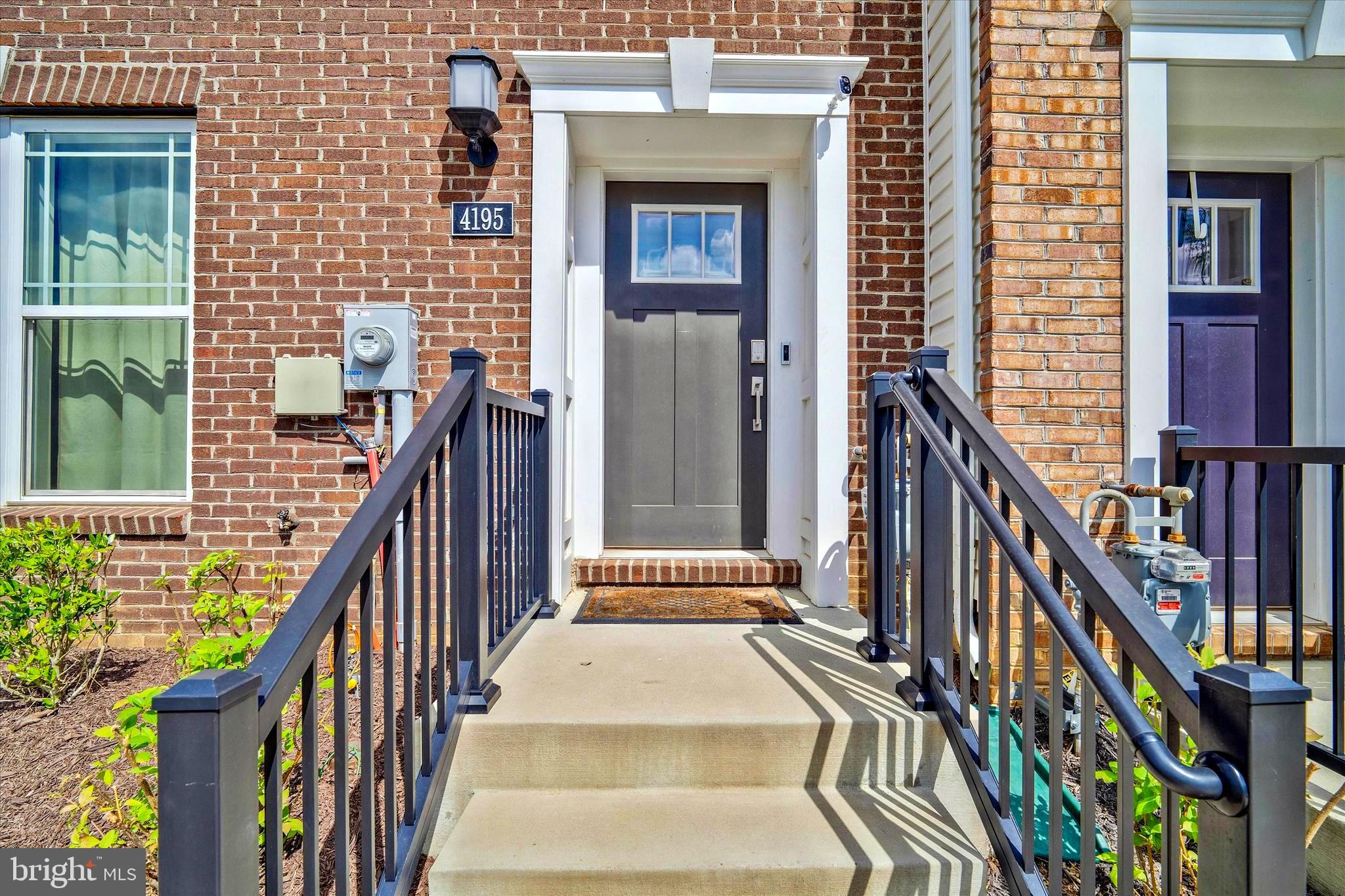 4195 JK ROWLING CT
