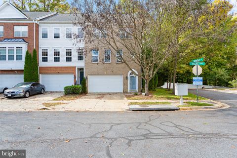 632 TAILGATE TERRACE LANDOVER MD 20785
