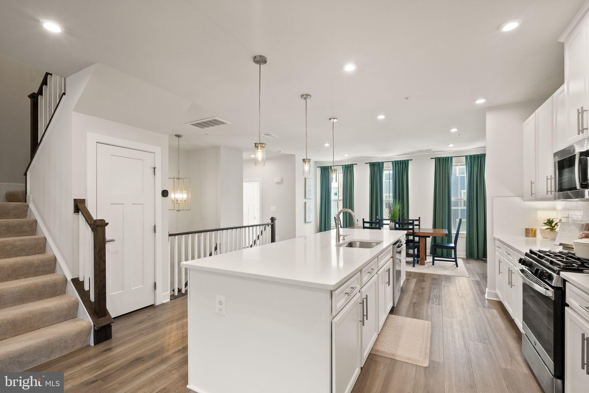 STERLING - Residential