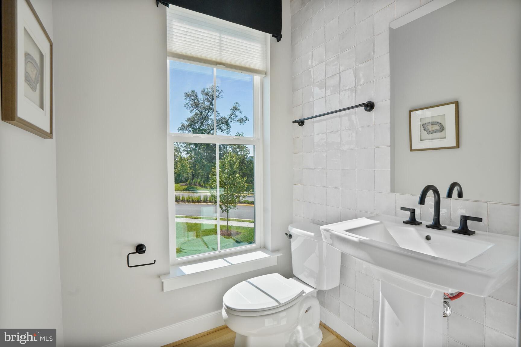 DOWNTOWN BRAMBLETON - Residential