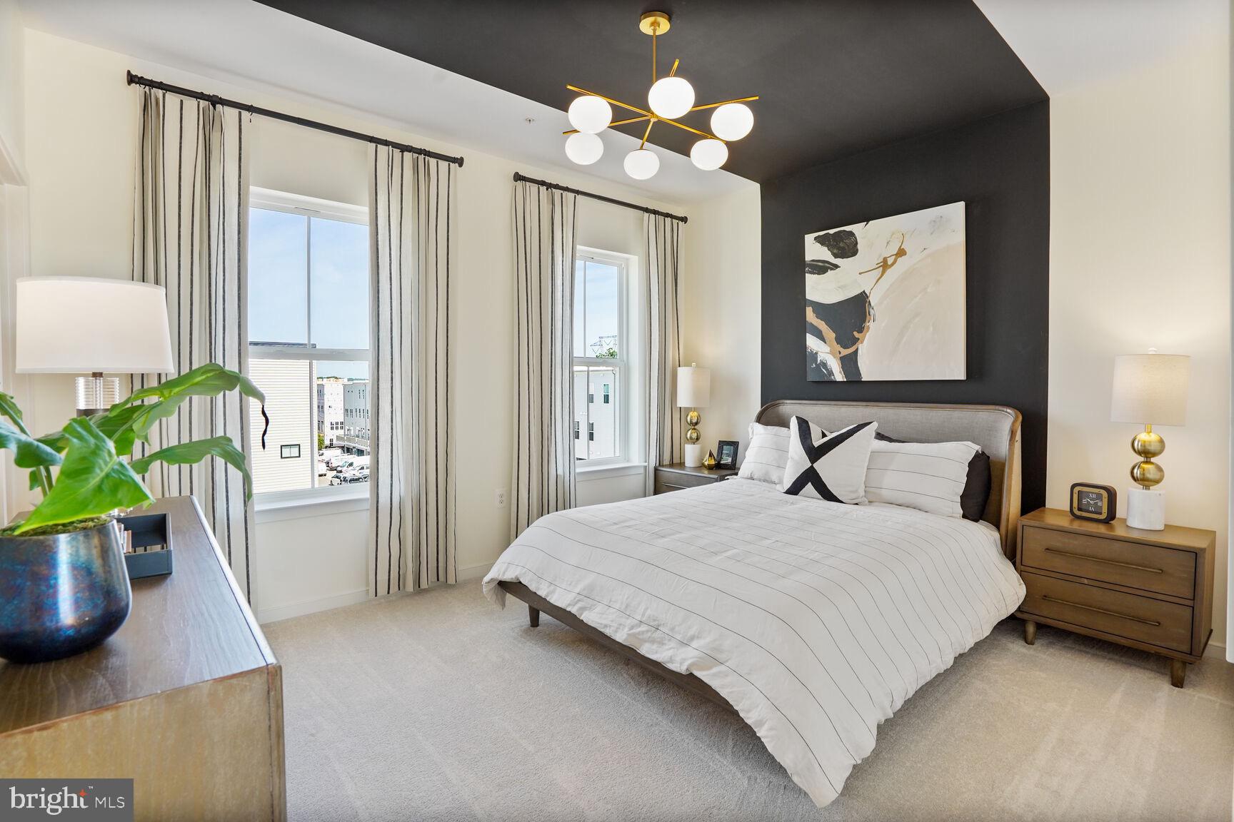 DOWNTOWN BRAMBLETON - Residential