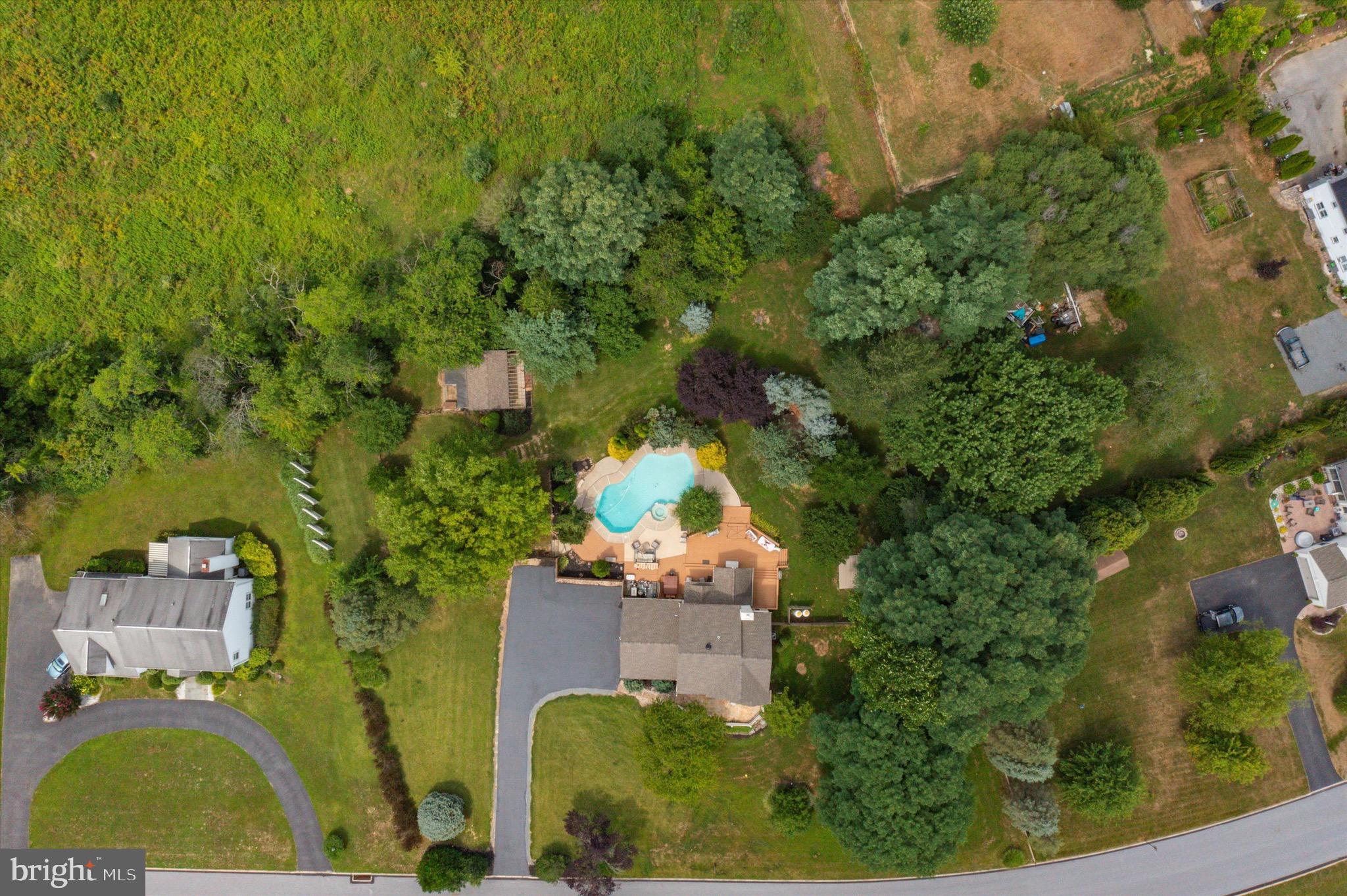 DEER CROSSING - Residential