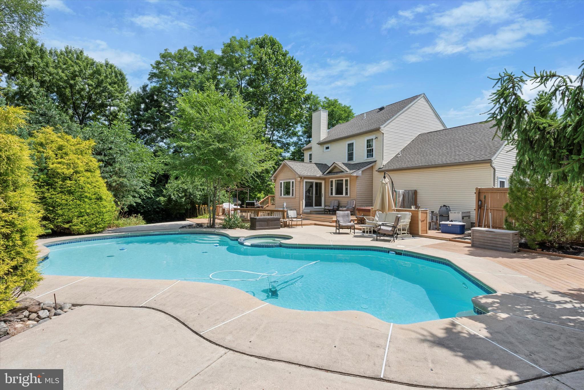 DEER CROSSING - Residential