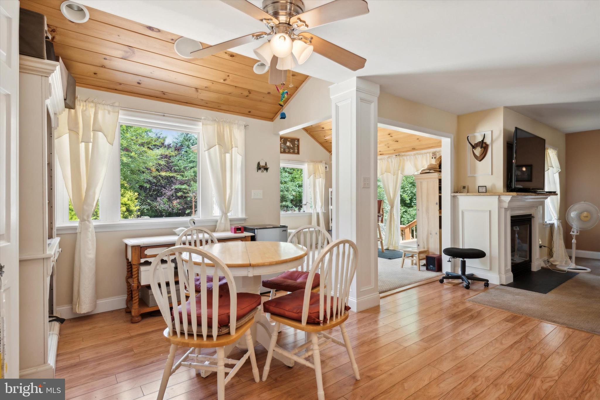 DEER CROSSING - Residential