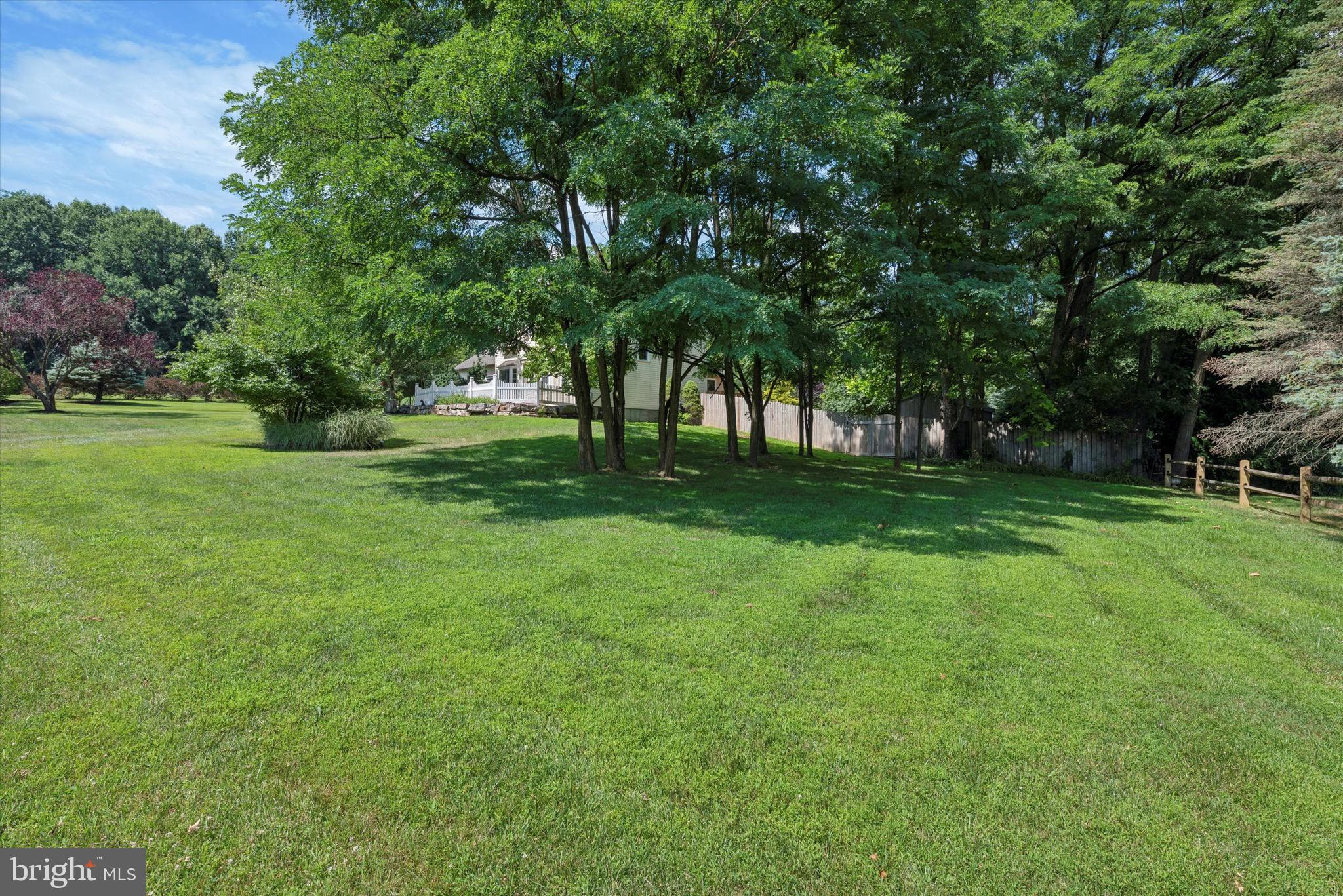 DEER CROSSING - Residential
