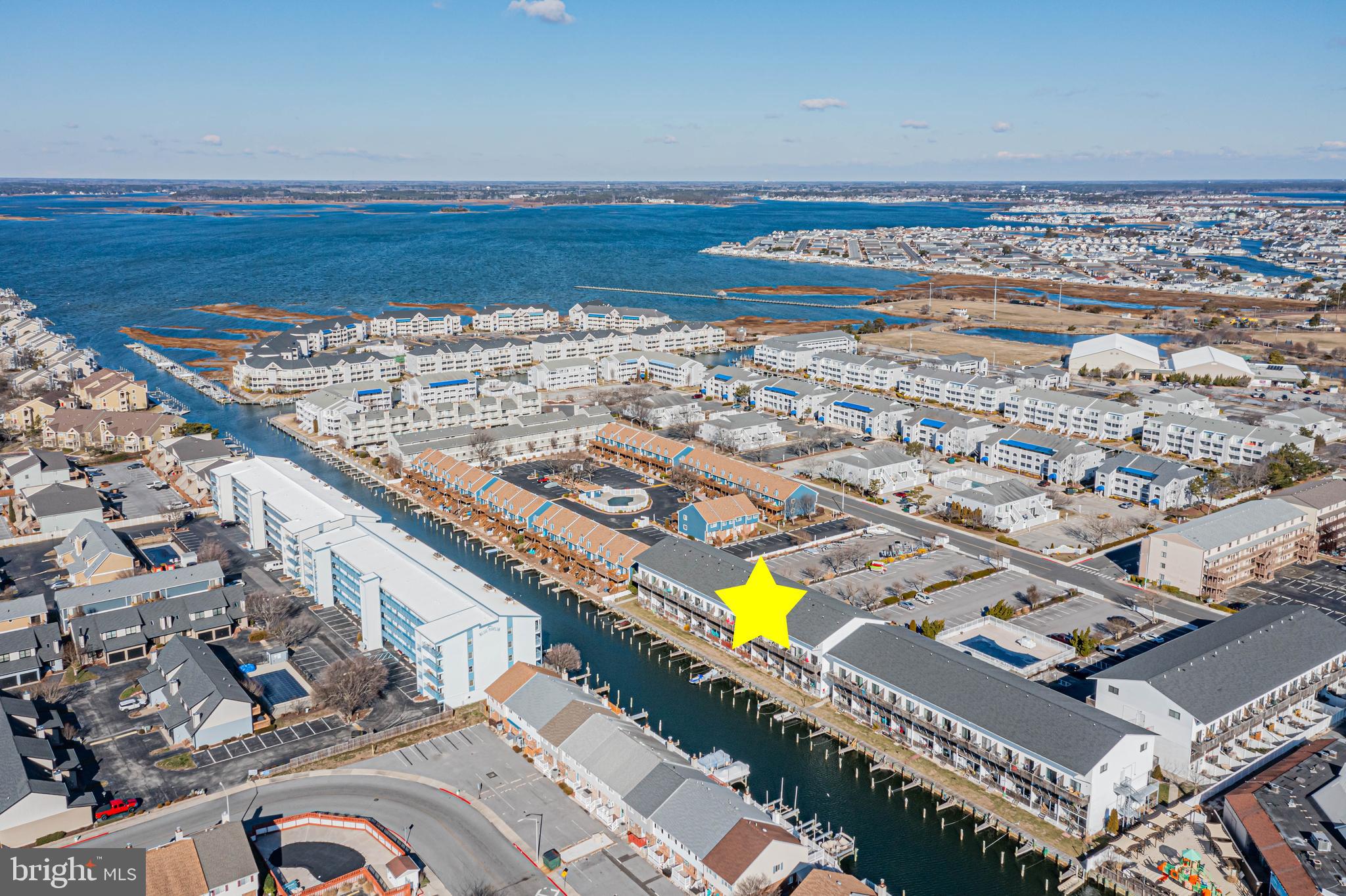 CAINE HARBOR MILE - Residential