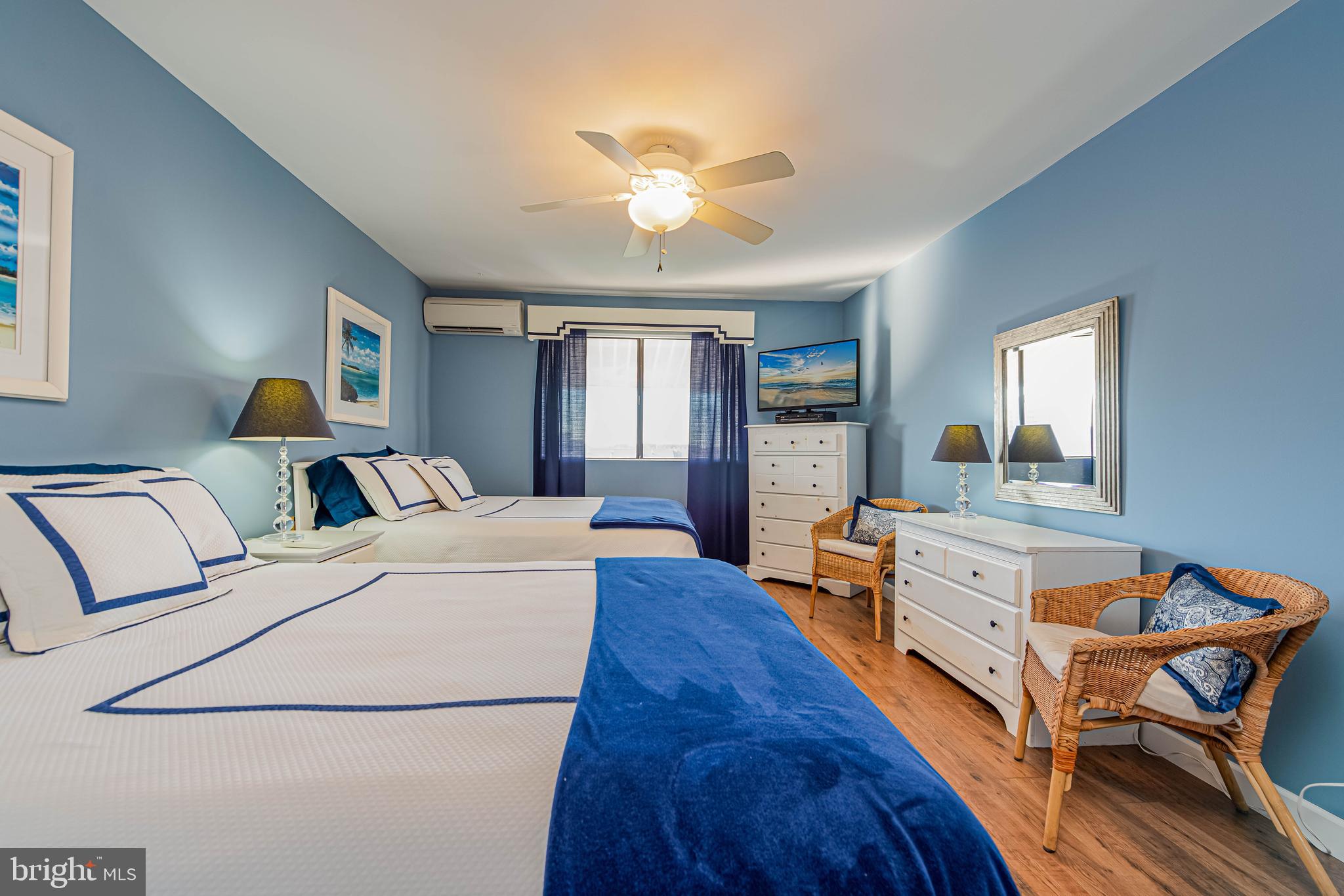 CAINE HARBOR MILE - Residential