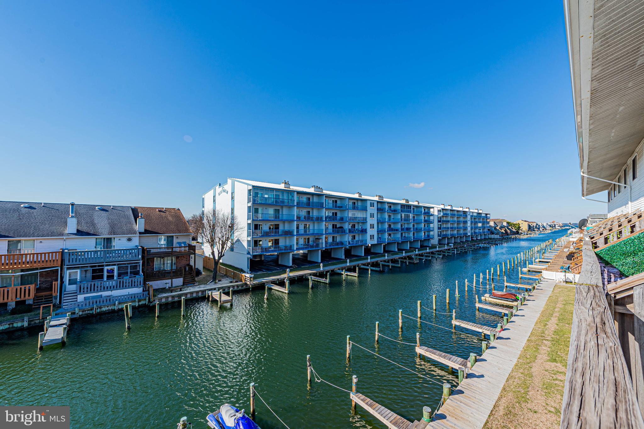 CAINE HARBOR MILE - Residential