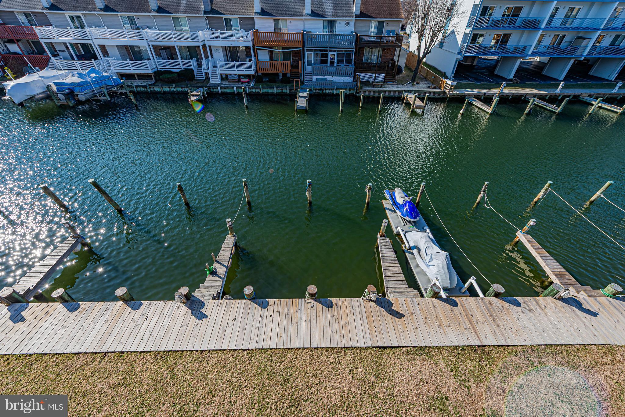 CAINE HARBOR MILE - Residential