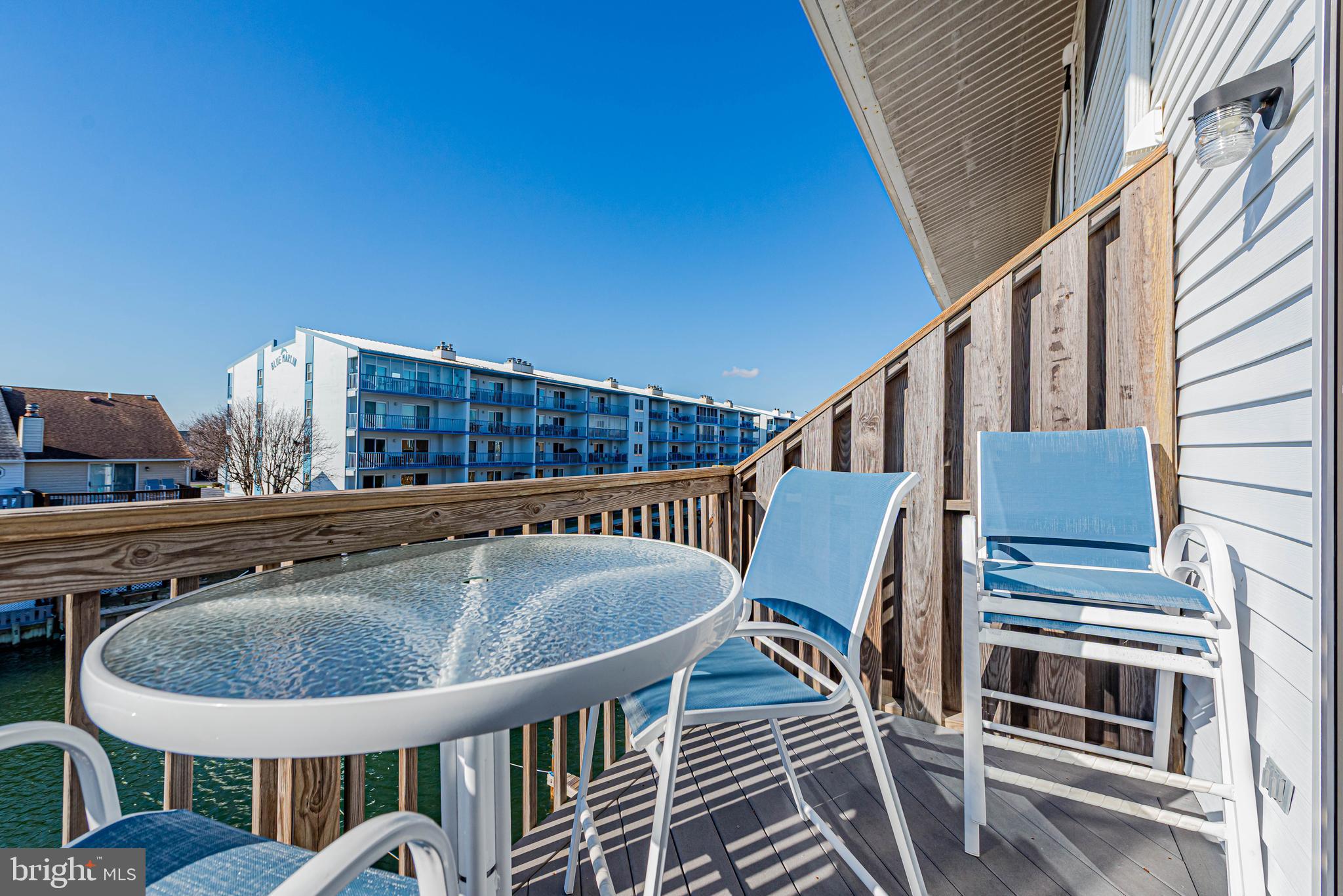 CAINE HARBOR MILE - Residential