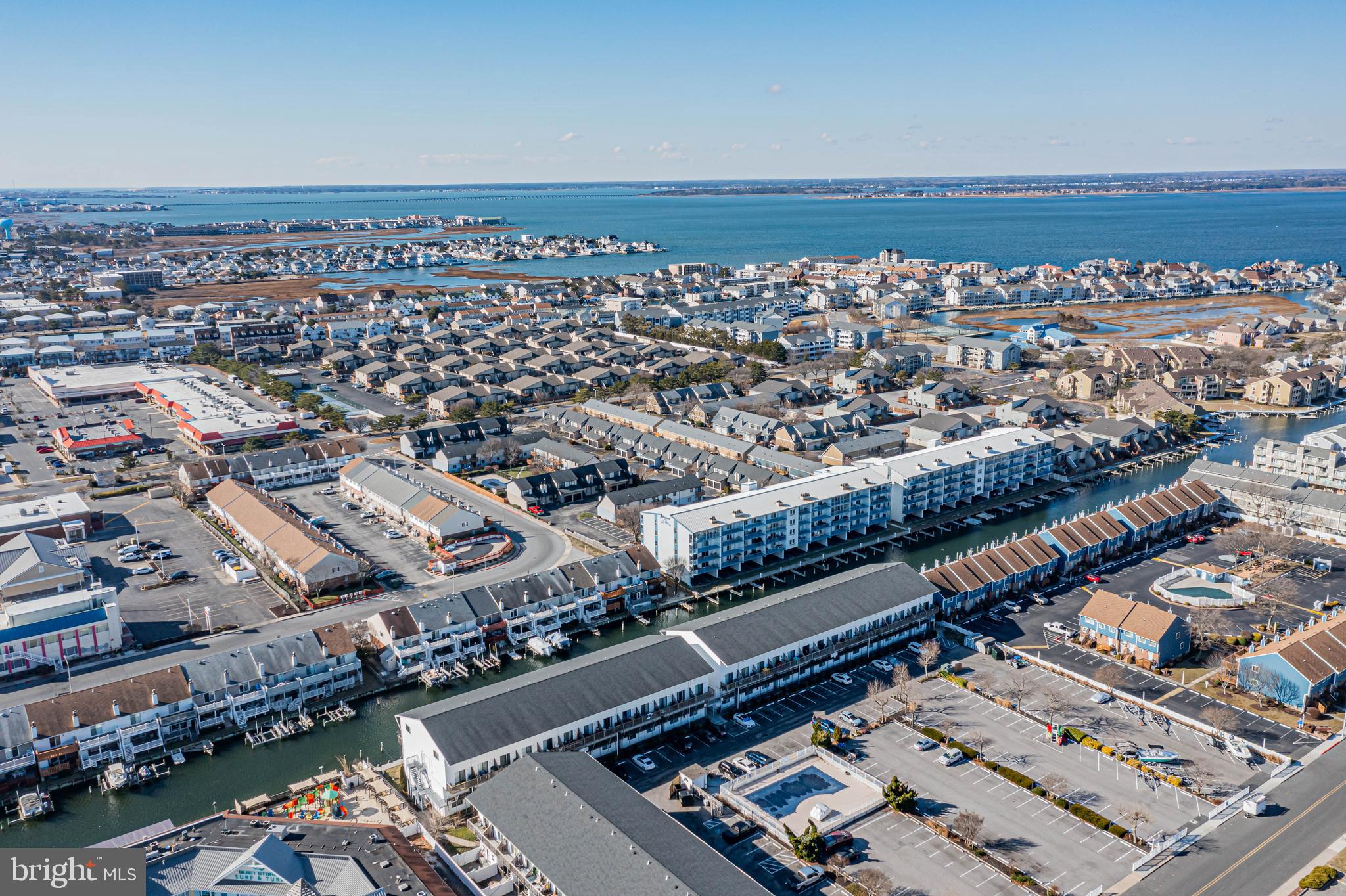 CAINE HARBOR MILE - Residential