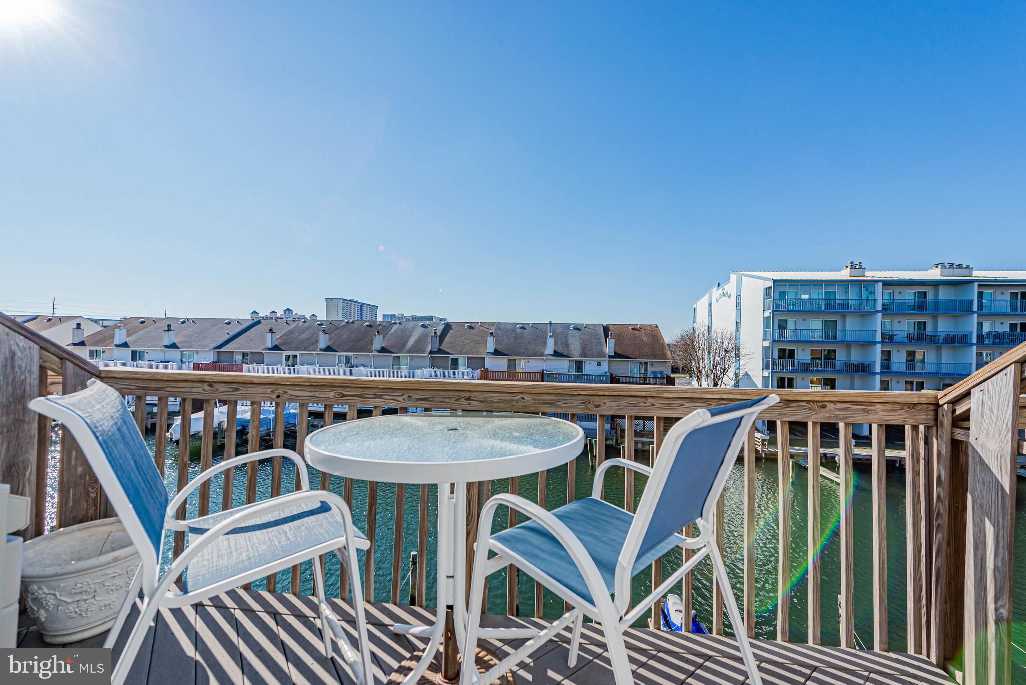 CAINE HARBOR MILE - Residential