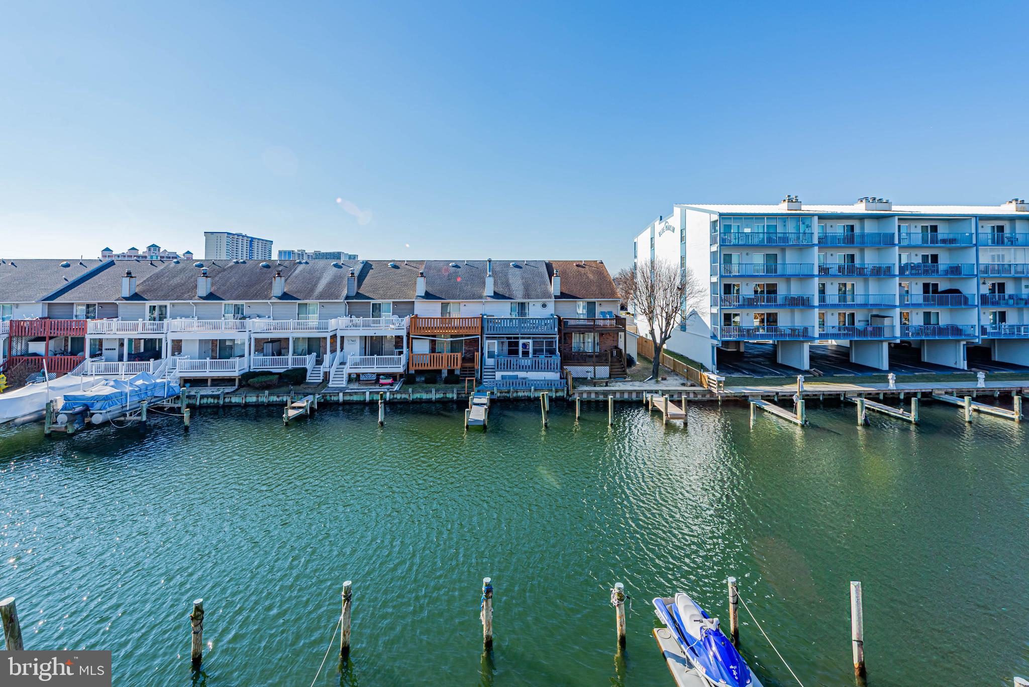 CAINE HARBOR MILE - Residential