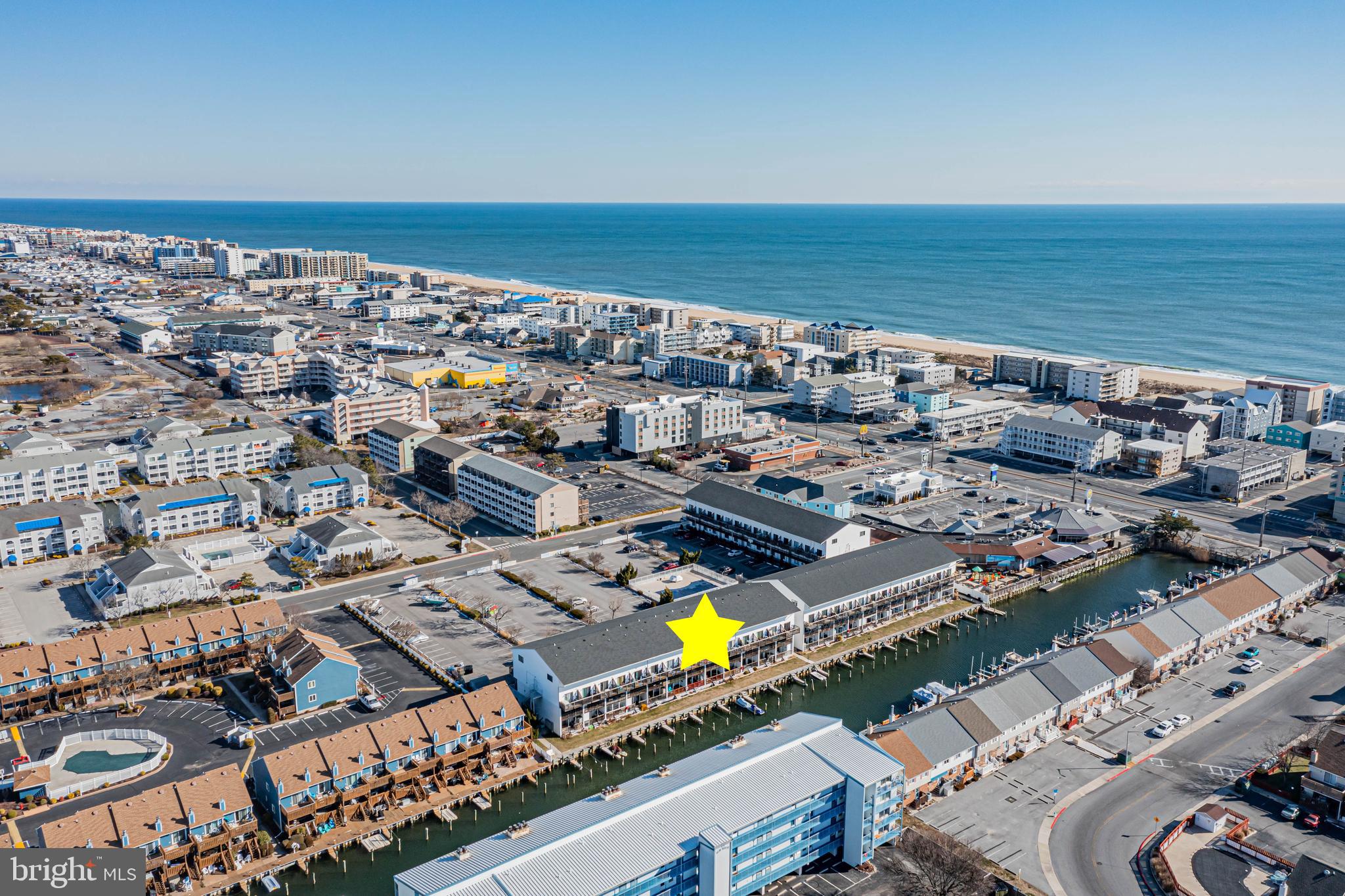 CAINE HARBOR MILE - Residential