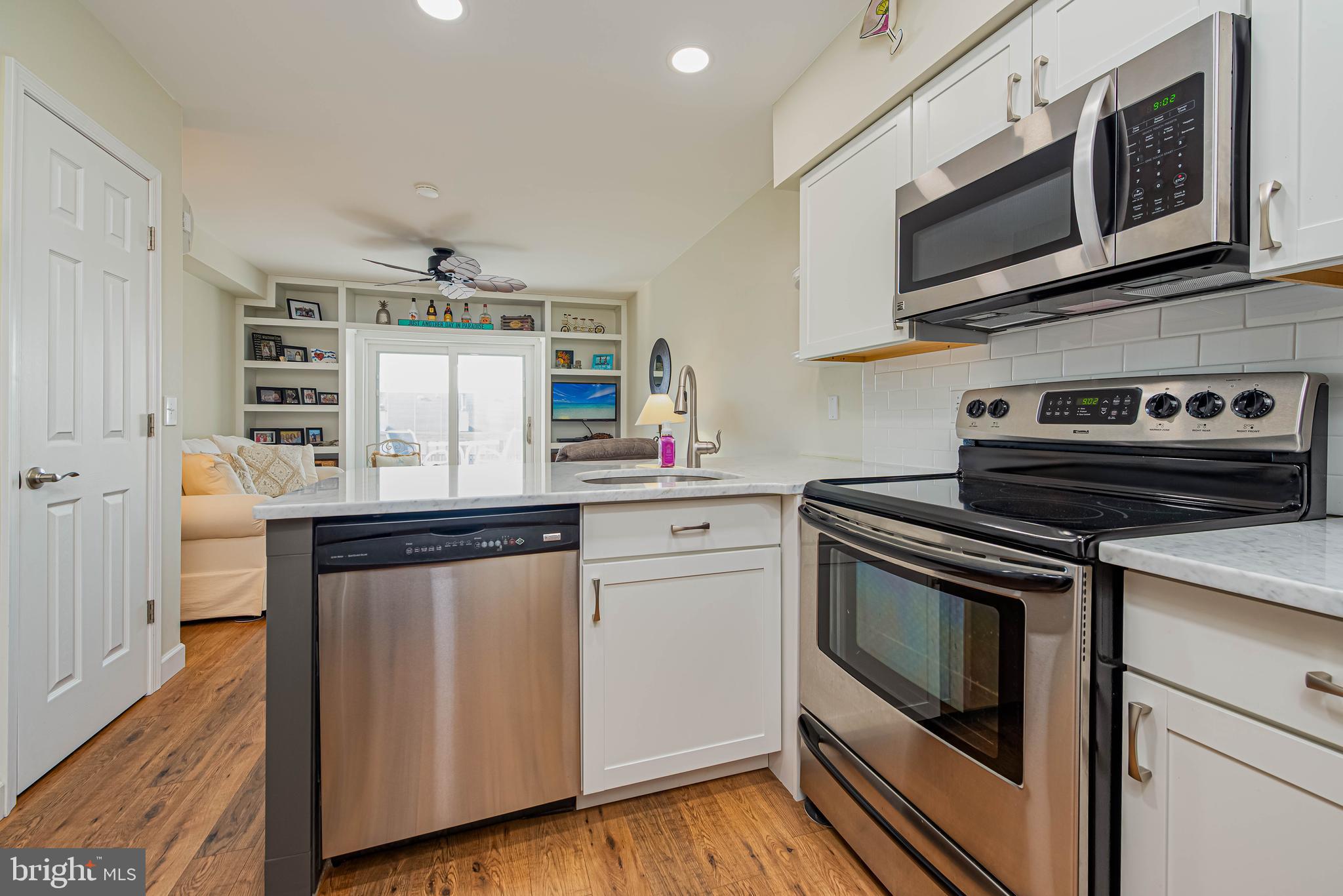 CAINE HARBOR MILE - Residential