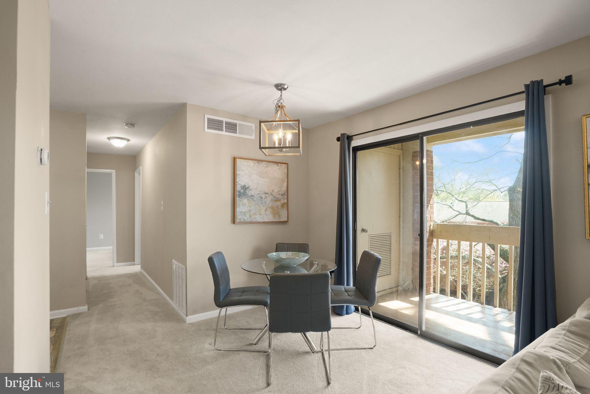 LITTLE RIVER SQUARE - Residential