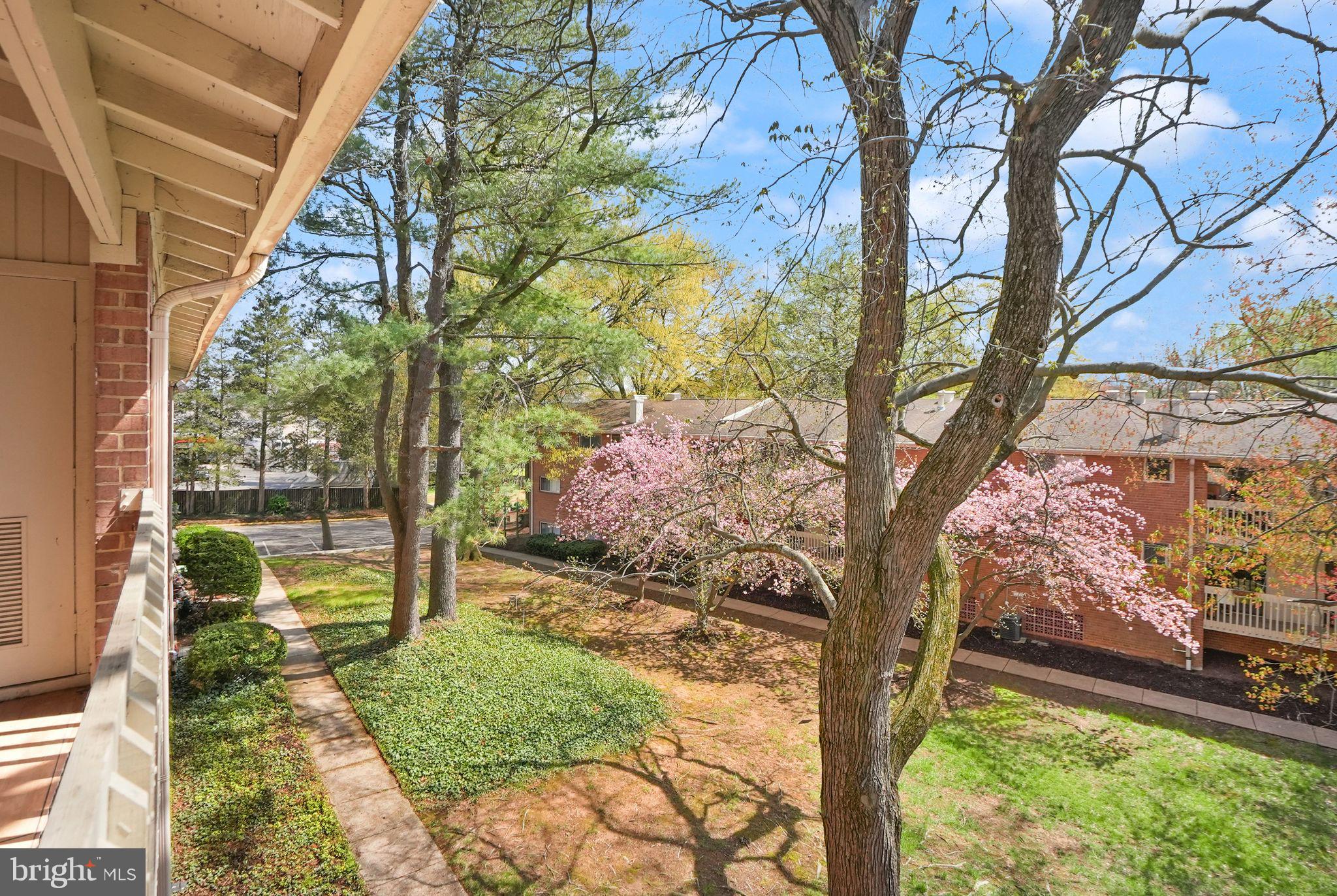 LITTLE RIVER SQUARE - Residential