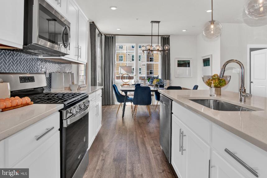 WOODYARD - Residential