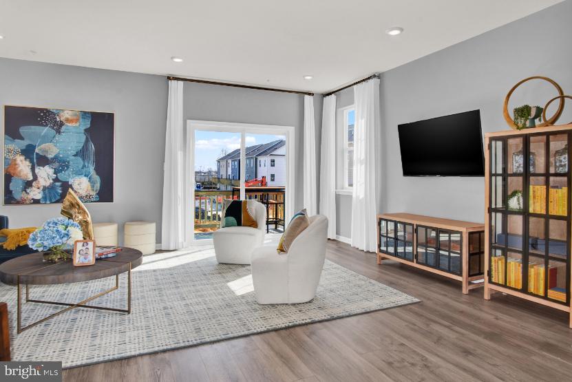 WOODYARD - Residential