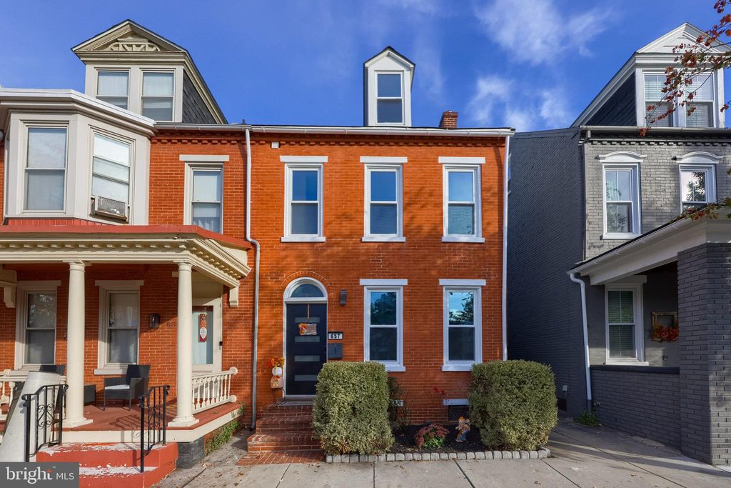 Photo of 657 W Orange Street, LANCASTER, PA 17603 (MLS # PALA2078526)