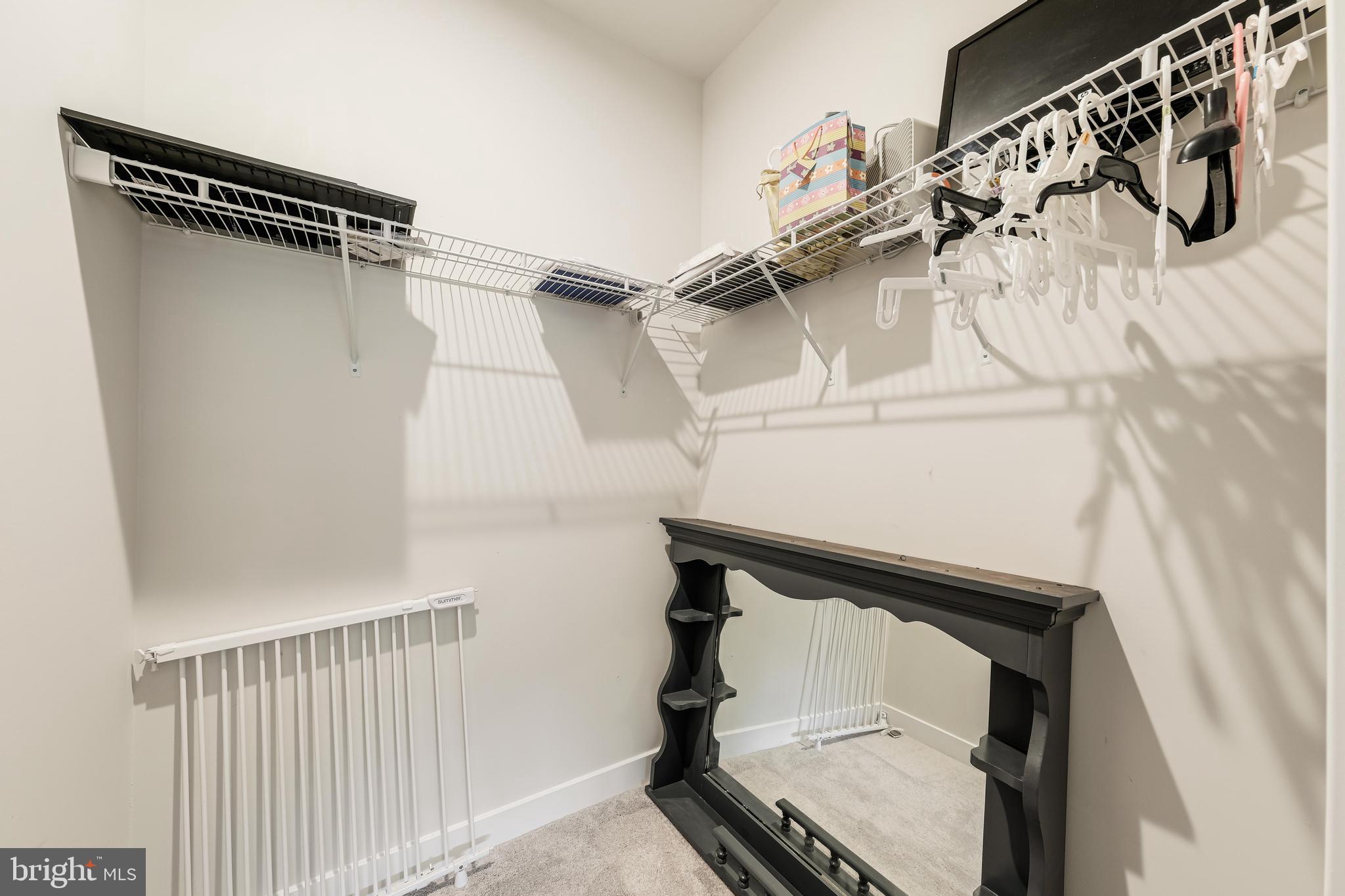 FOSTER'S GLEN - Residential Lease