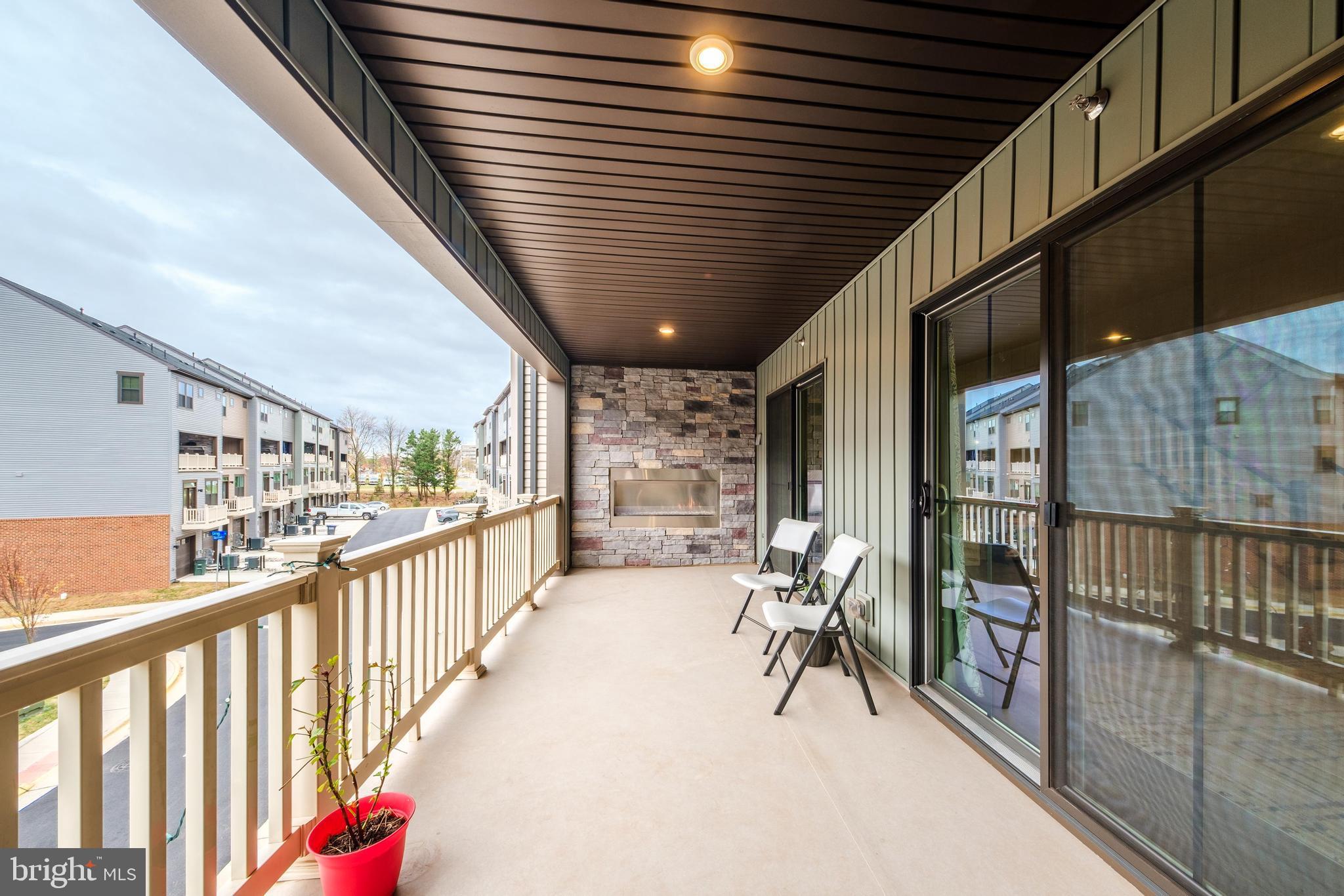 FOSTER'S GLEN - Residential Lease