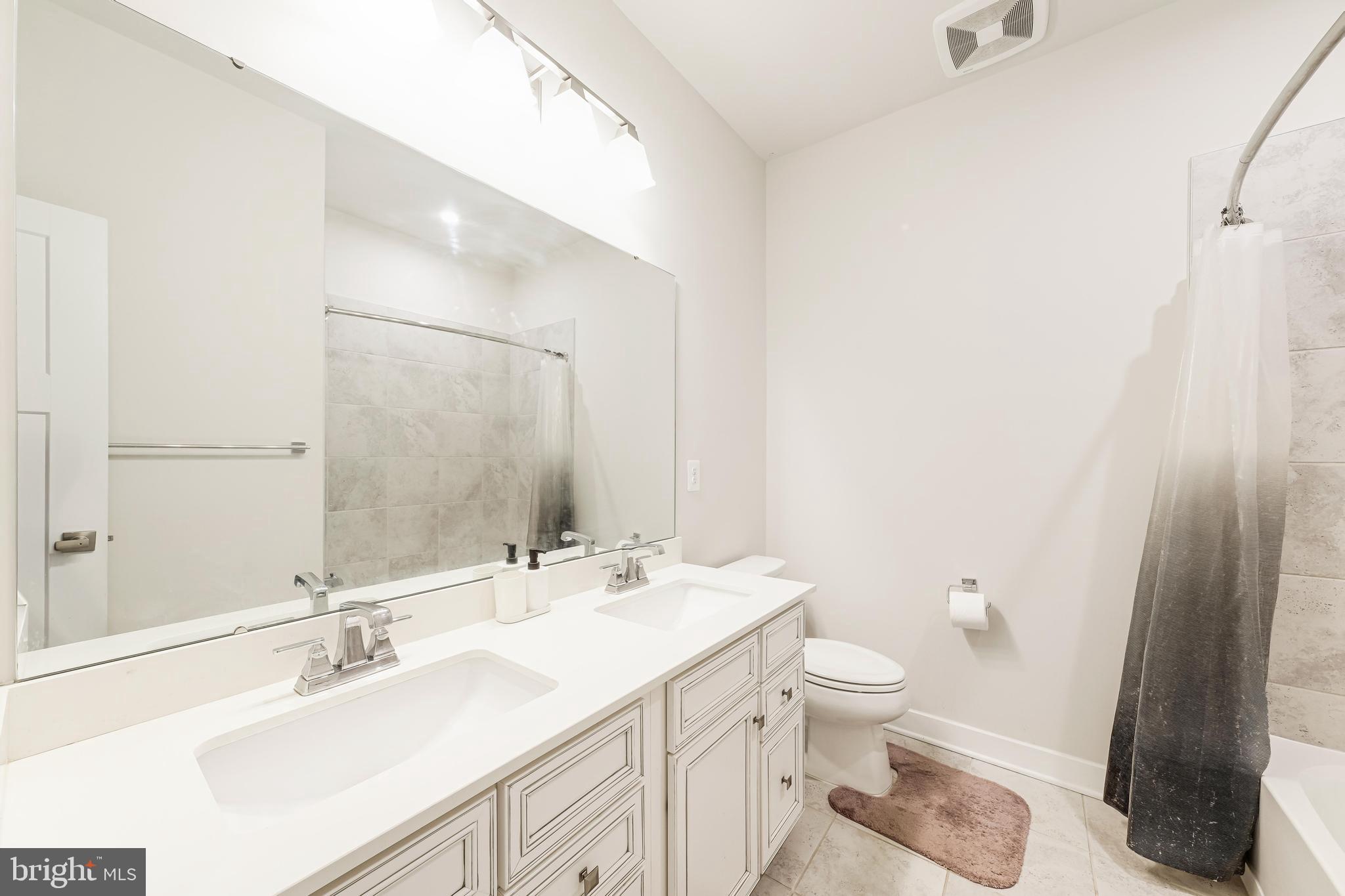 FOSTER'S GLEN - Residential Lease