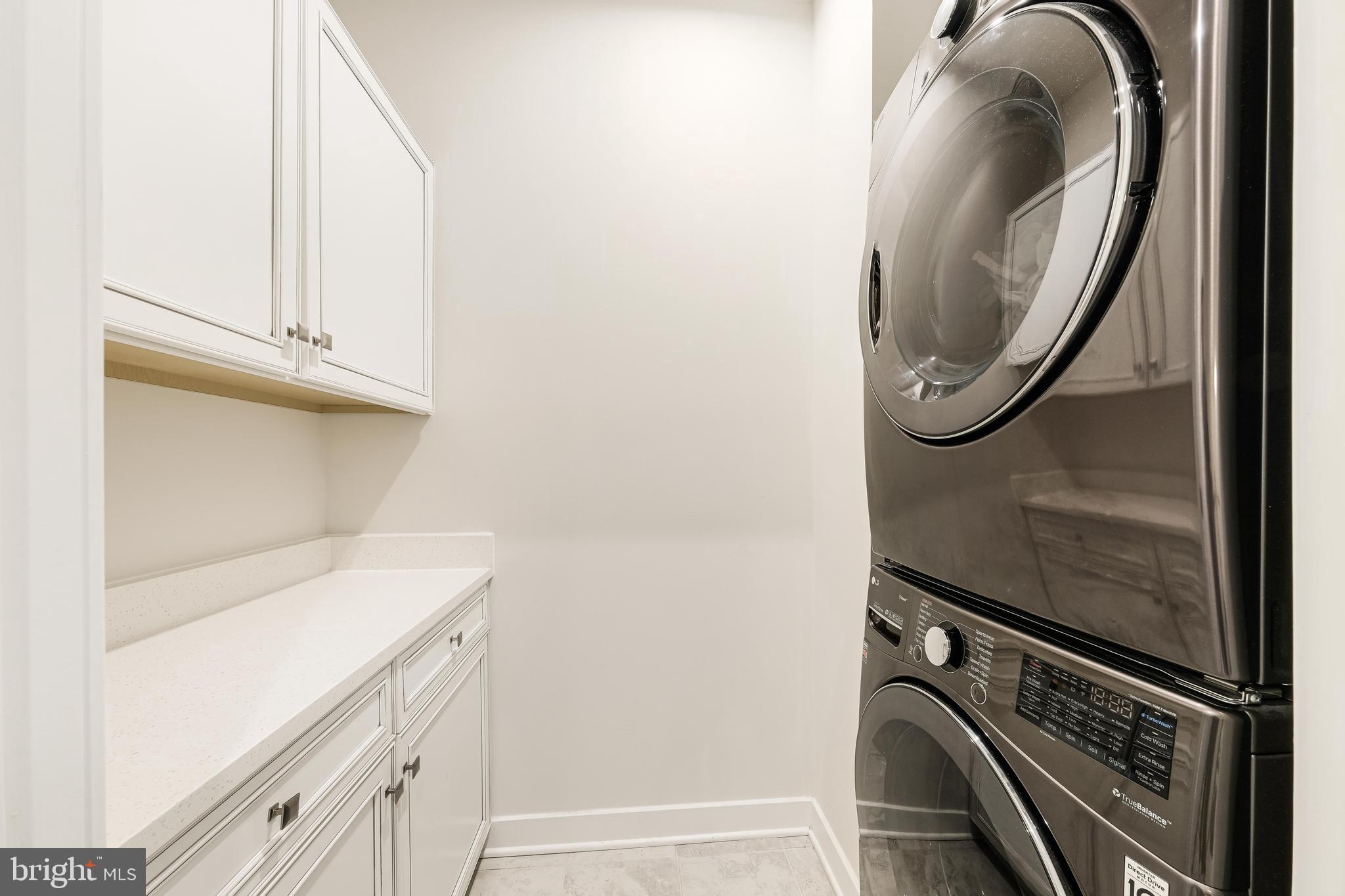 FOSTER'S GLEN - Residential Lease