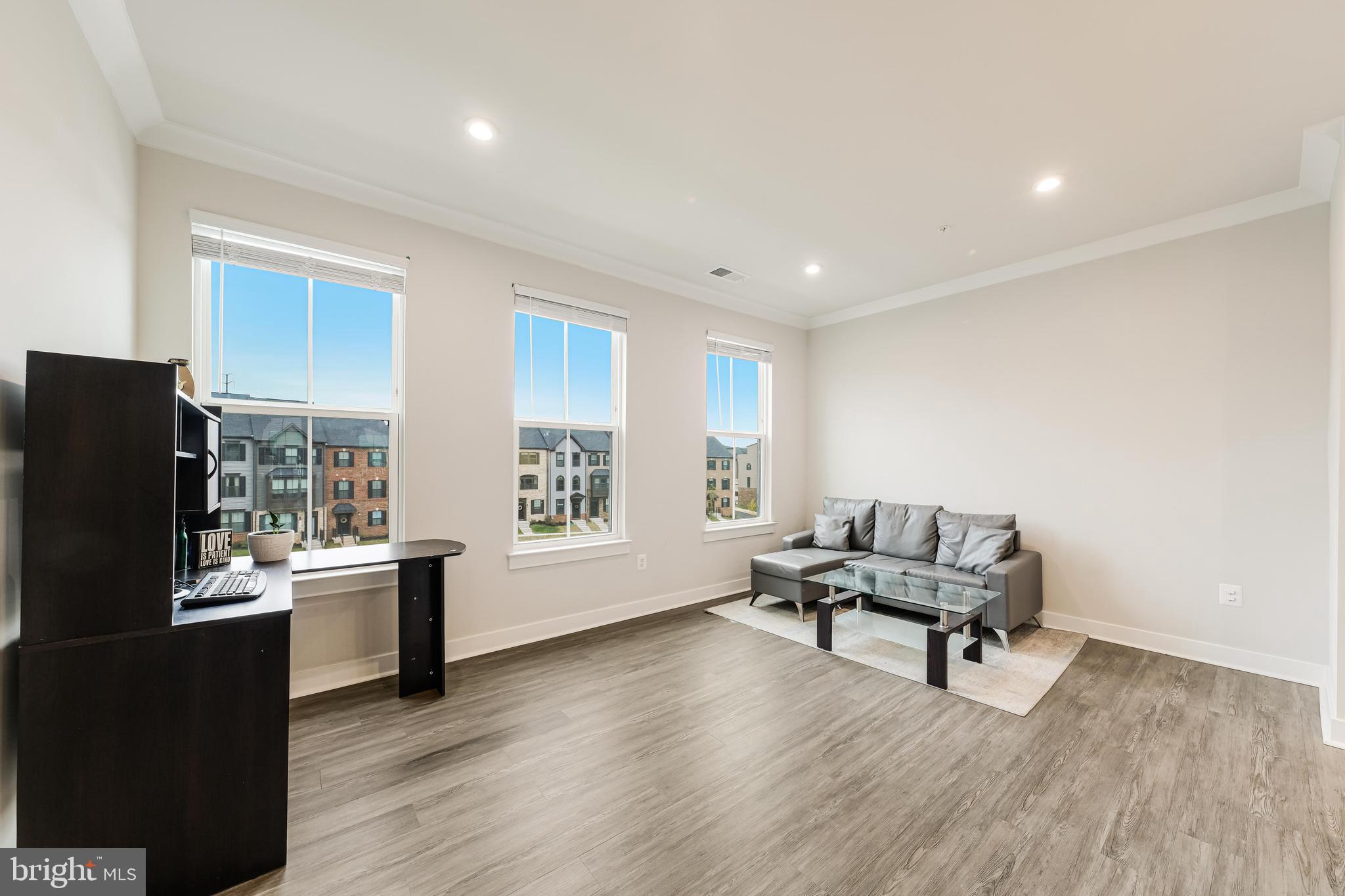 FOSTER'S GLEN - Residential Lease