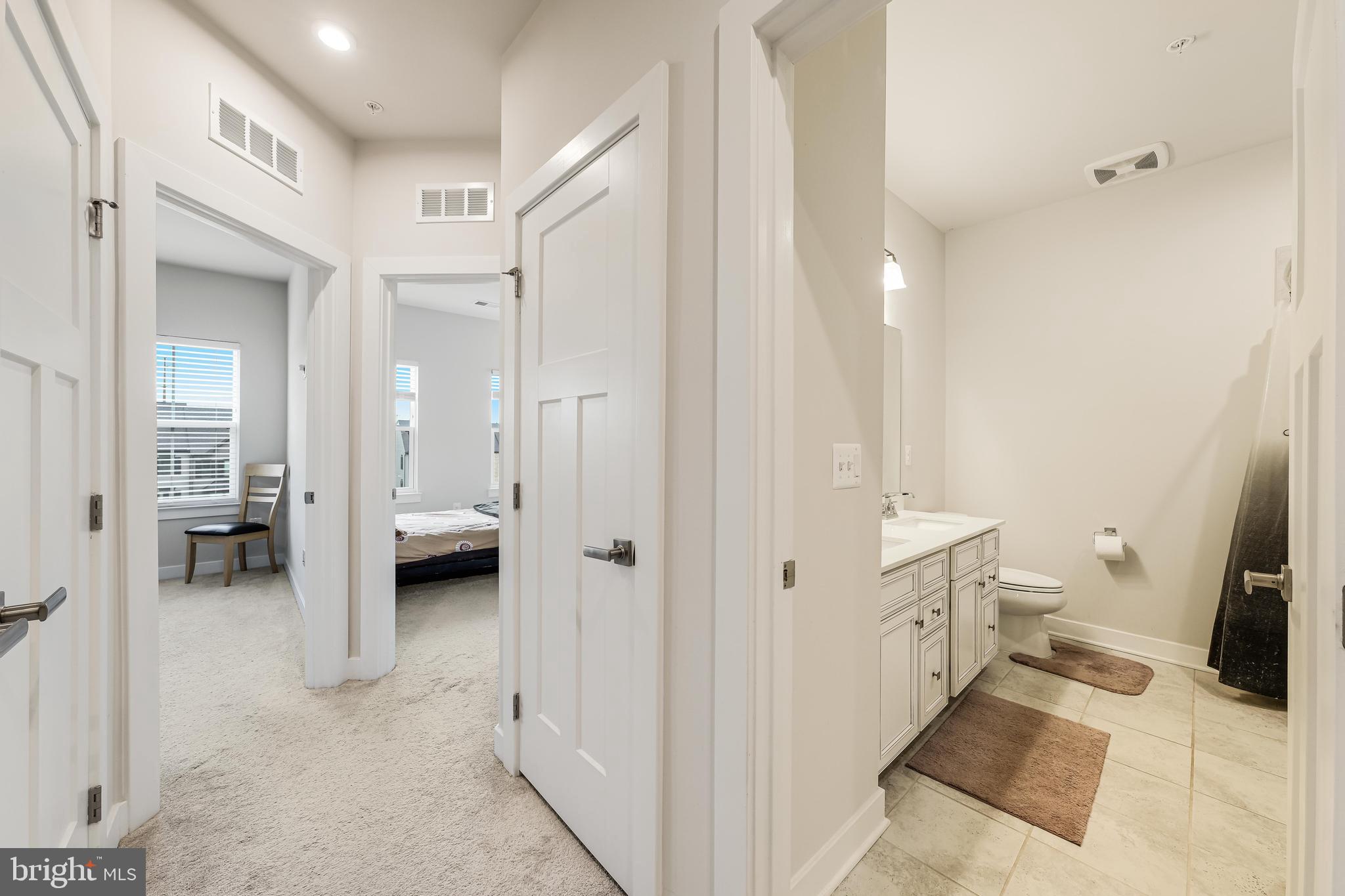 FOSTER'S GLEN - Residential Lease