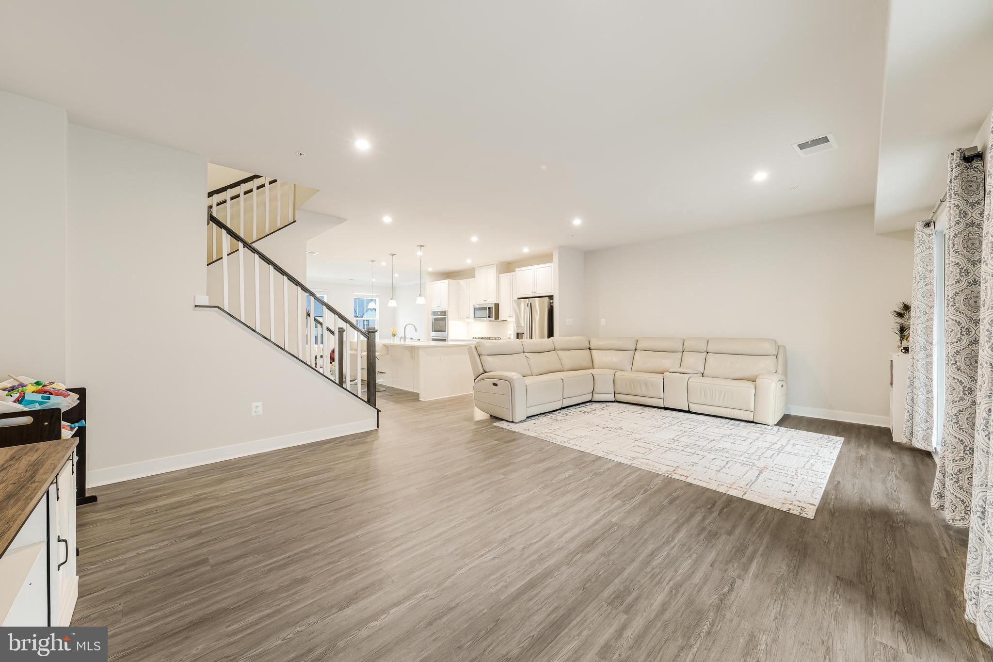 FOSTER'S GLEN - Residential Lease