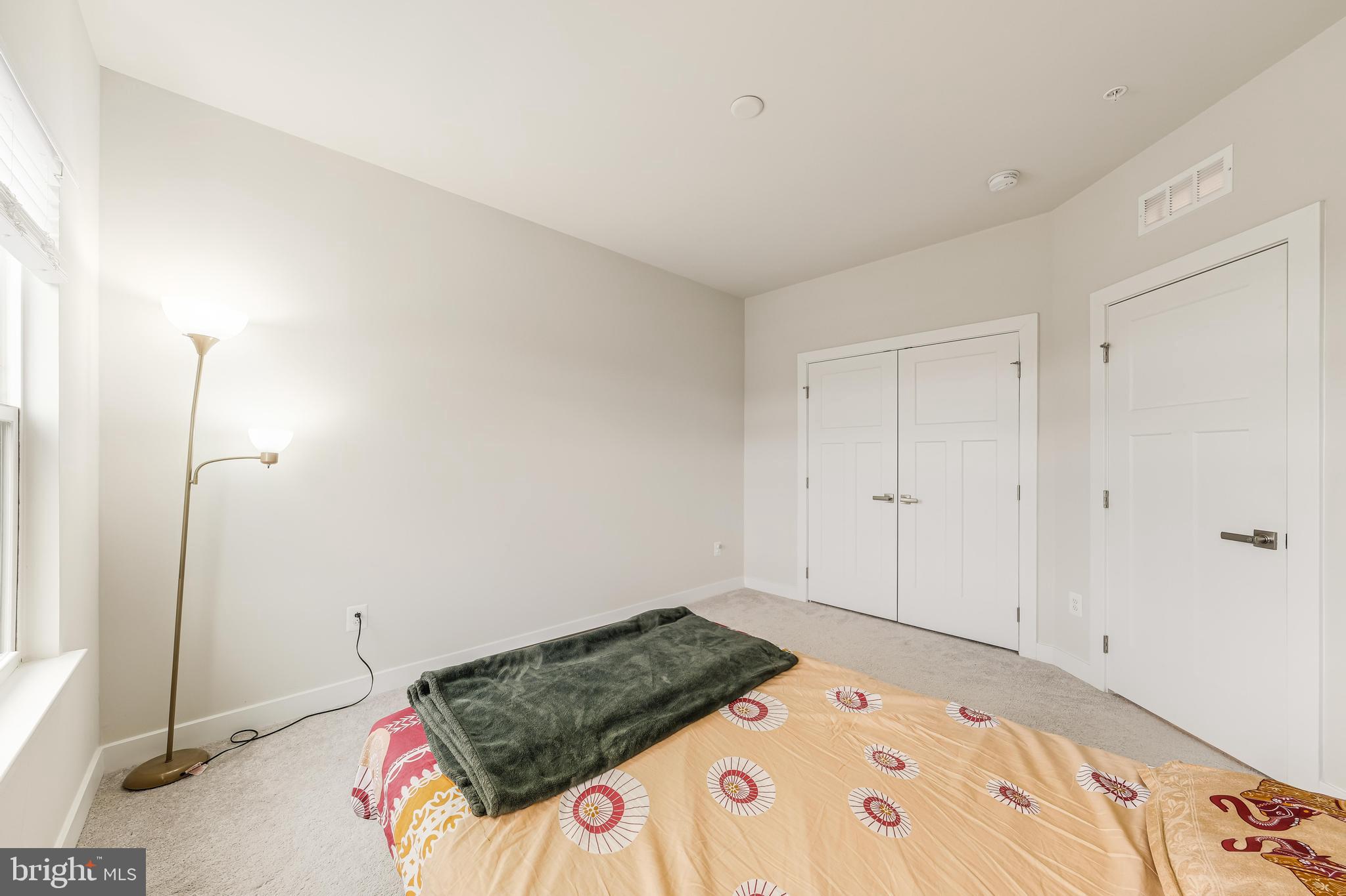 FOSTER'S GLEN - Residential Lease