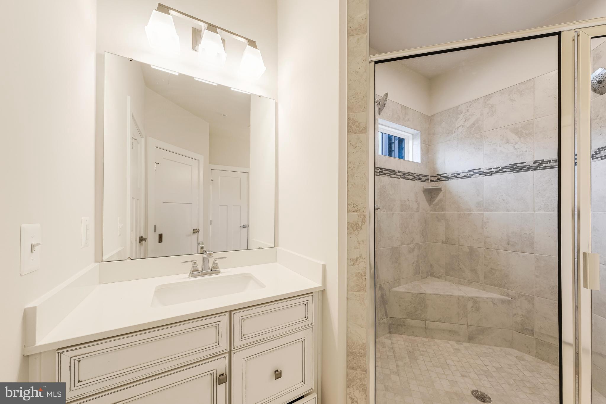 FOSTER'S GLEN - Residential Lease