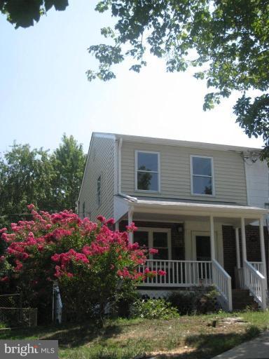 BUCKNELL MANOR - Residential