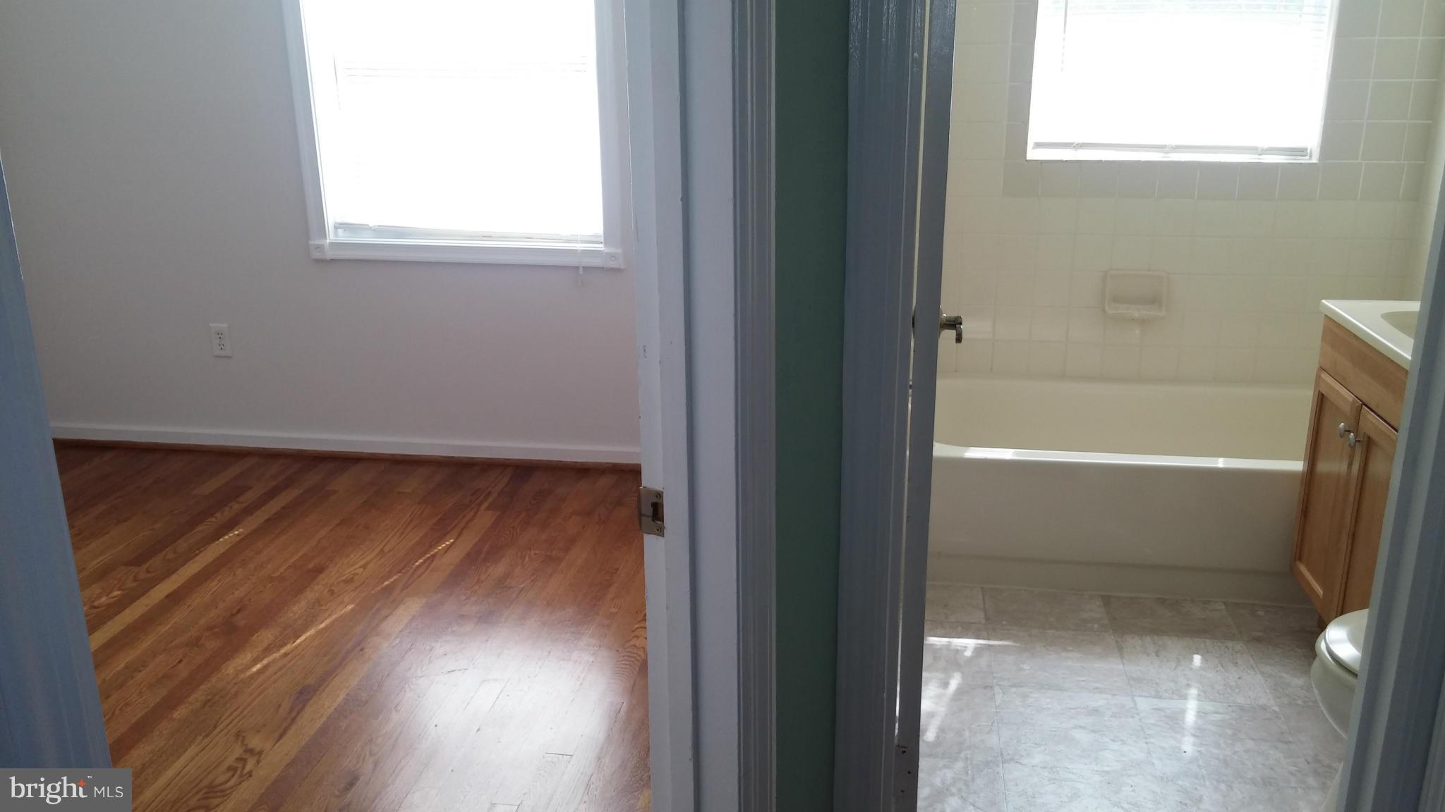 BUCKNELL MANOR - Residential