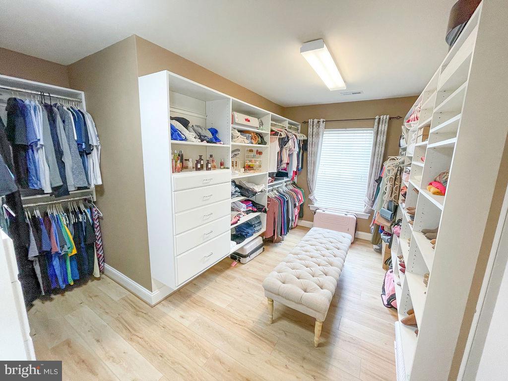 LEONARDS GRANT - Residential