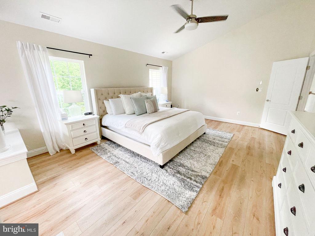 LEONARDS GRANT - Residential