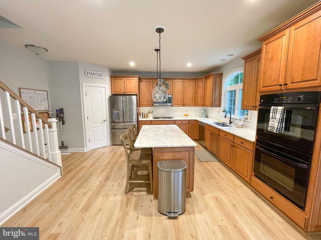 LEONARDS GRANT - Residential