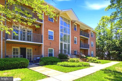 Photo of 3334 Spring Lane #B-46, FALLS CHURCH, VA 22041 (MLS # VAFX2315920)