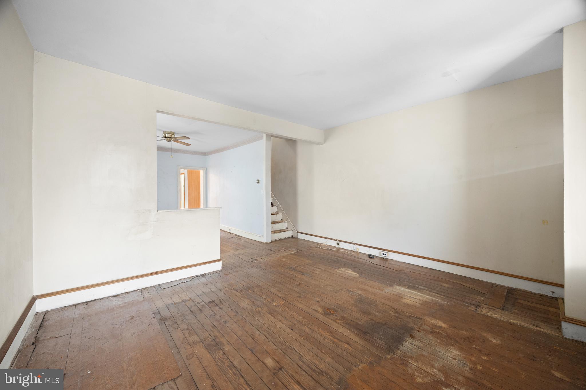 ROXBOROUGH - Residential