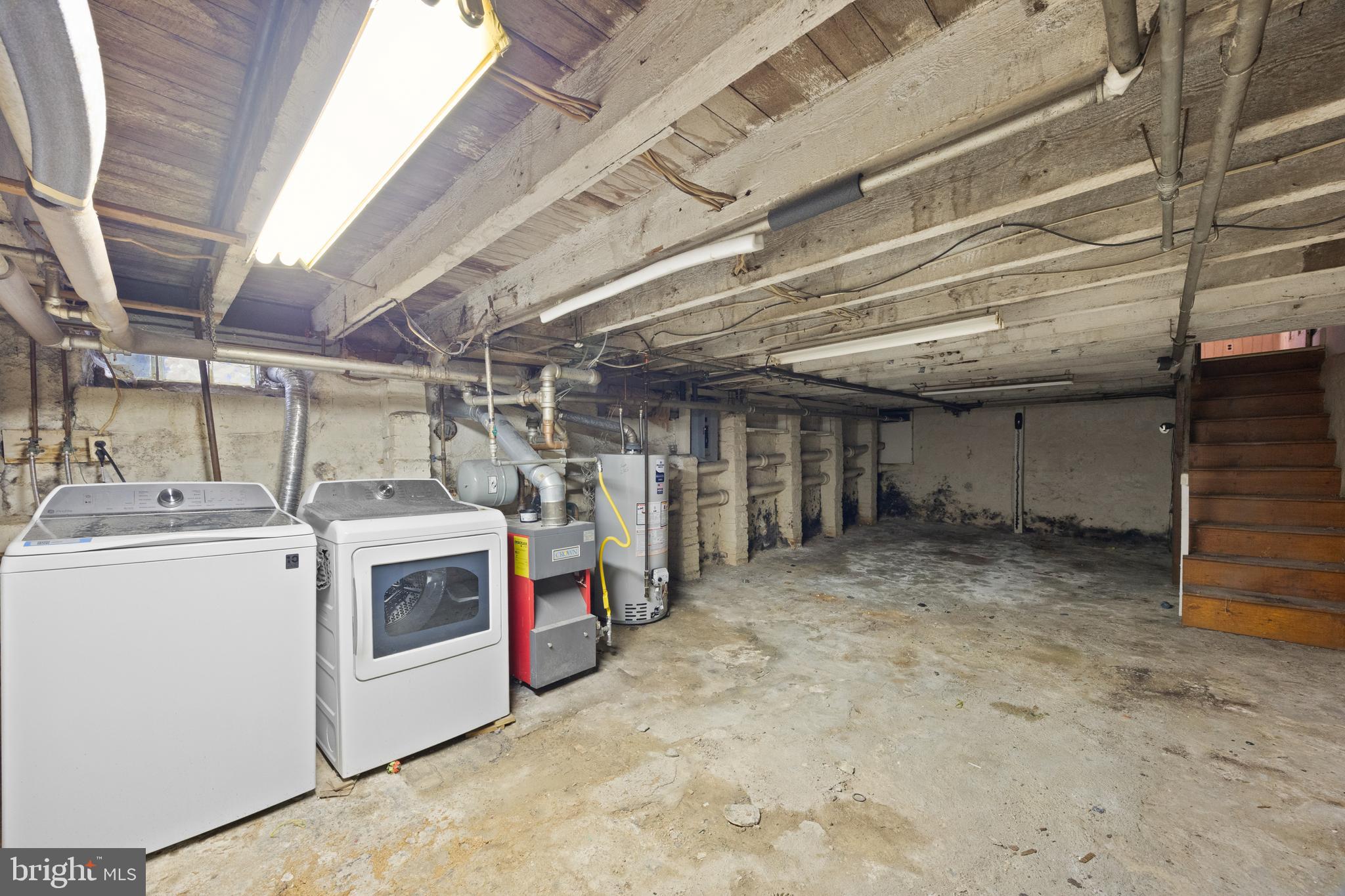 ROXBOROUGH - Residential