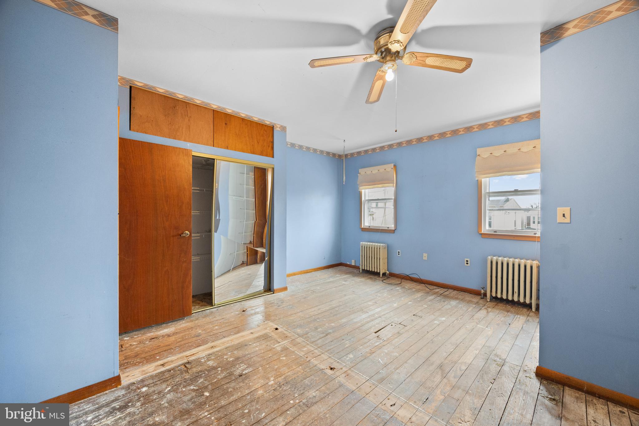 ROXBOROUGH - Residential