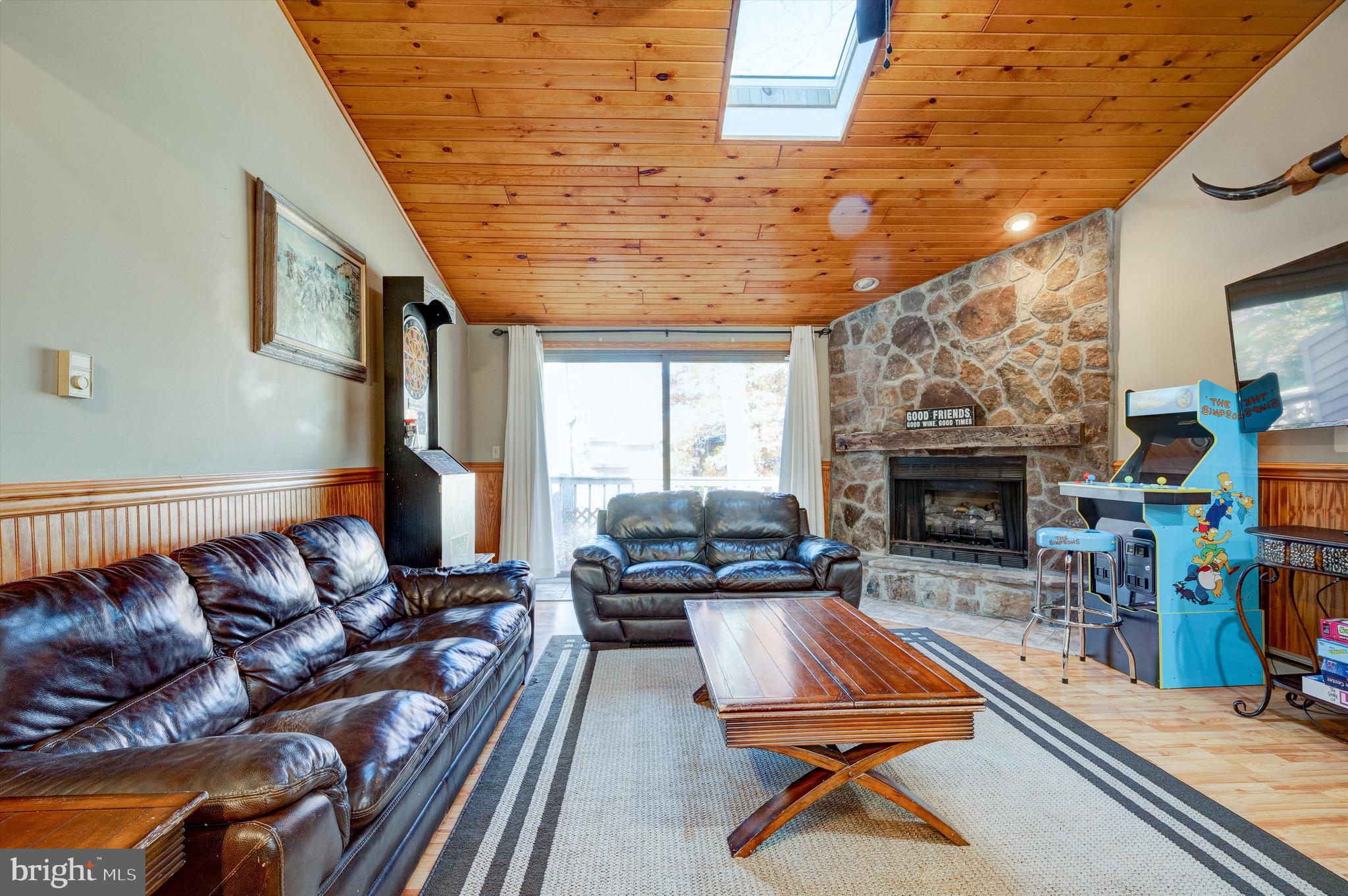 10 LAUREL BROOK DRIVE 10