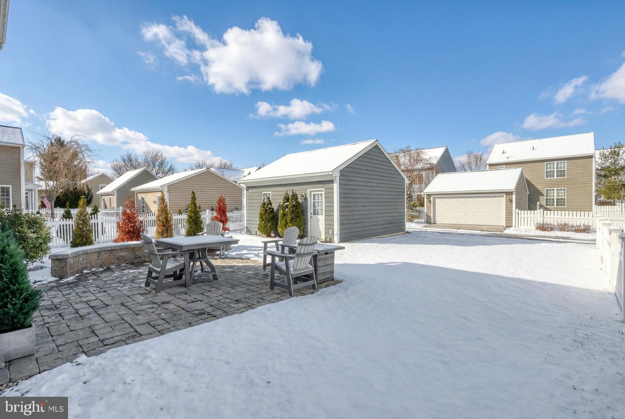 17 TAVERN HOUSE HILL