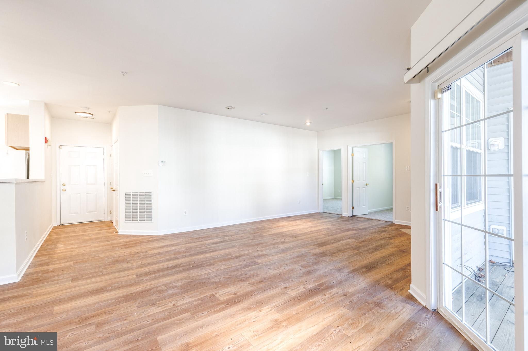 OWINGS MILLS NEWTOWN - Residential Lease