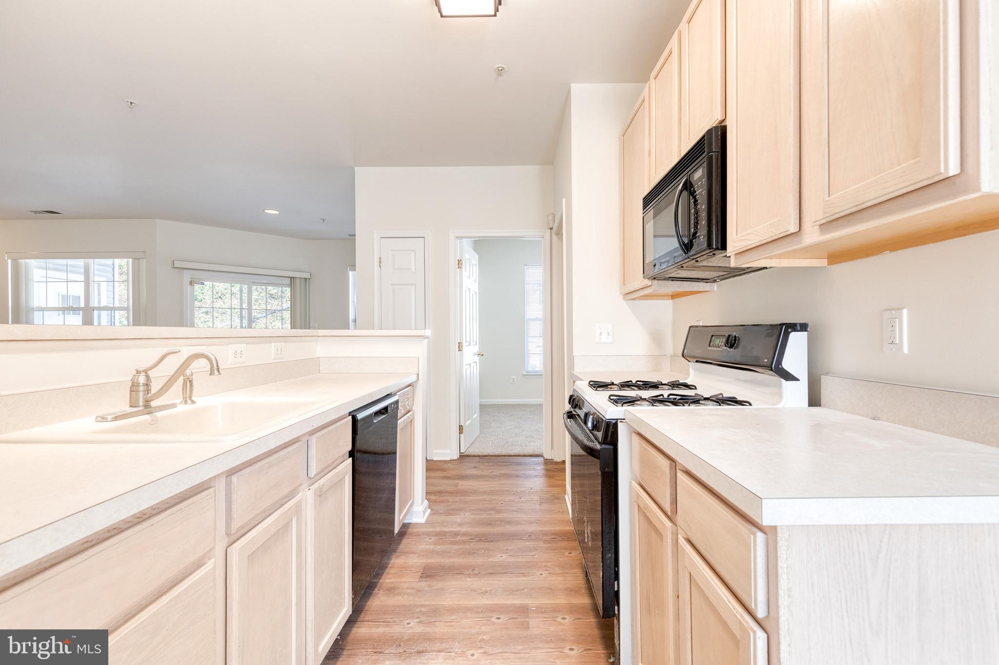 OWINGS MILLS NEWTOWN - Residential Lease