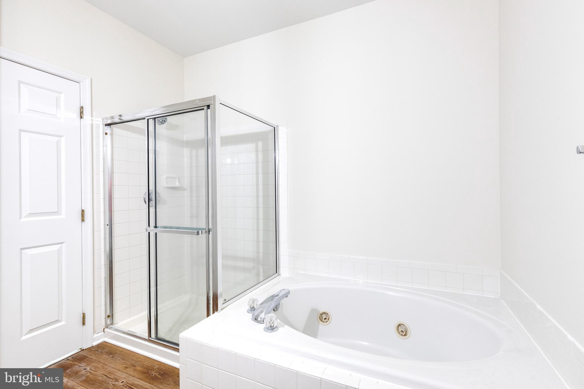 OWINGS MILLS NEWTOWN - Residential Lease