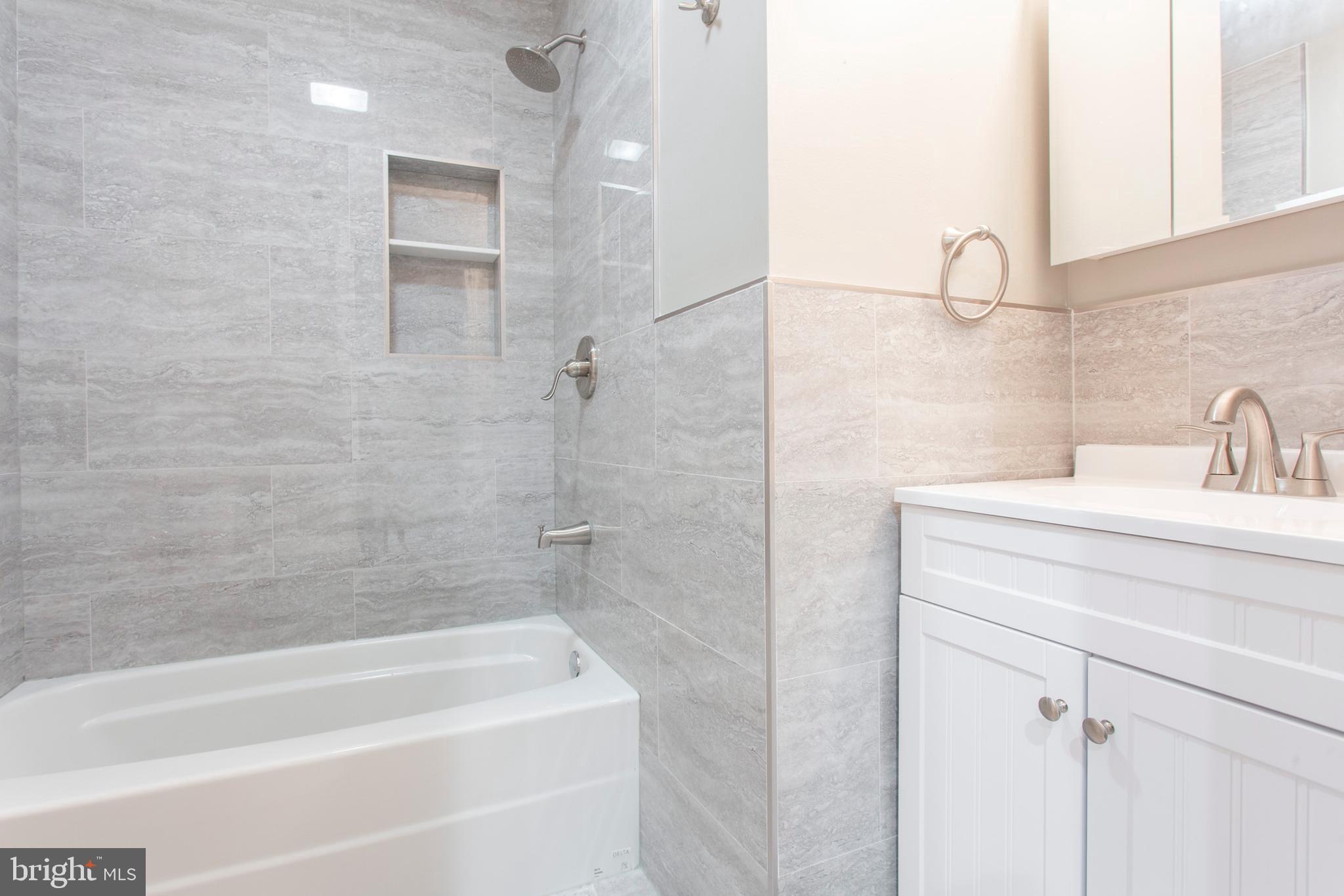 POINT BREEZE - Residential Lease