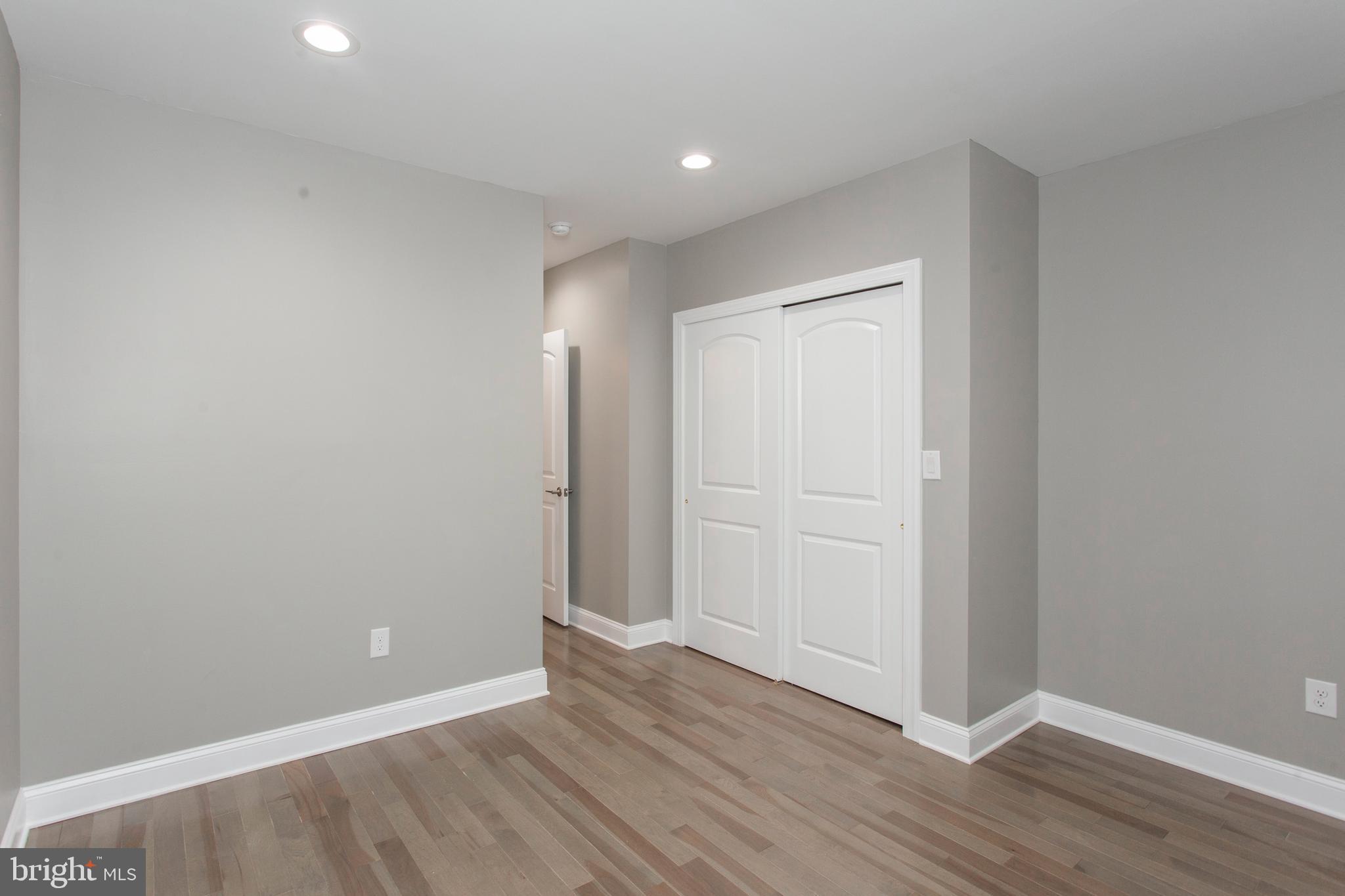 POINT BREEZE - Residential Lease